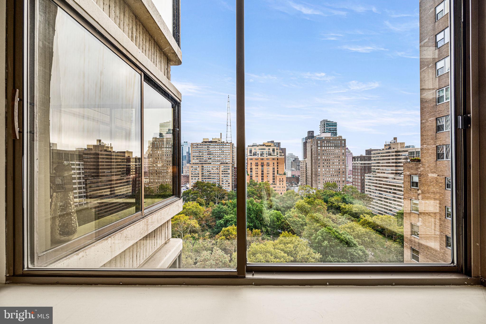 RITTENHOUSE SQUARE - Residential