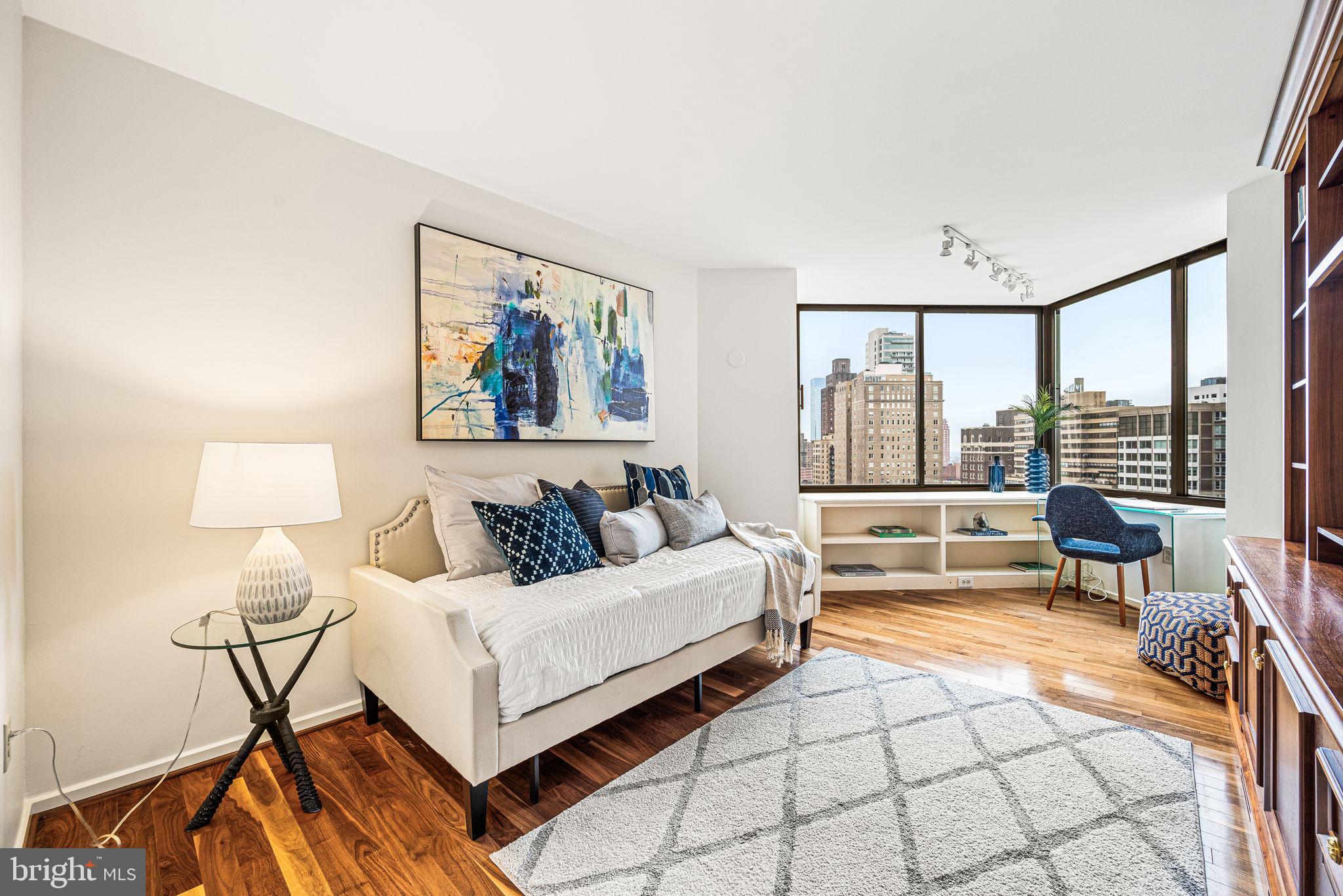 RITTENHOUSE SQUARE - Residential