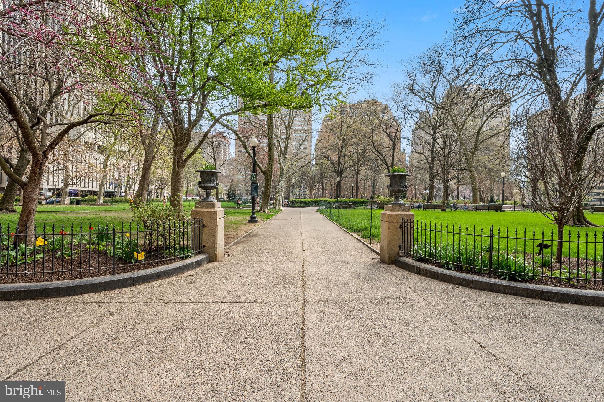 RITTENHOUSE SQUARE - Residential