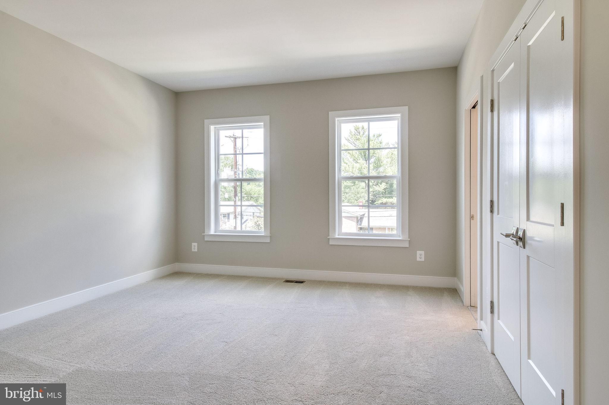 ROSEMONT - Residential