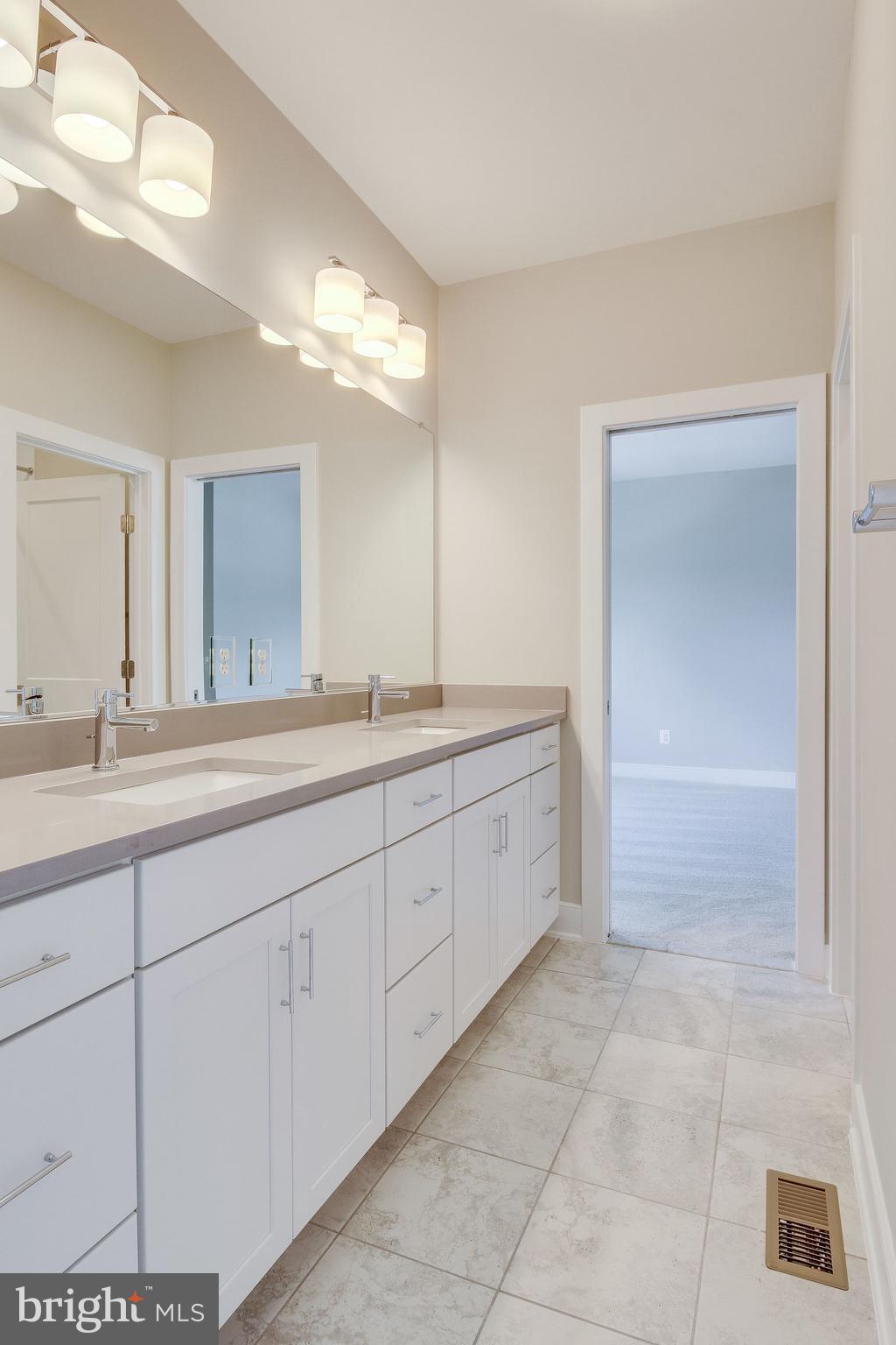 ROSEMONT - Residential