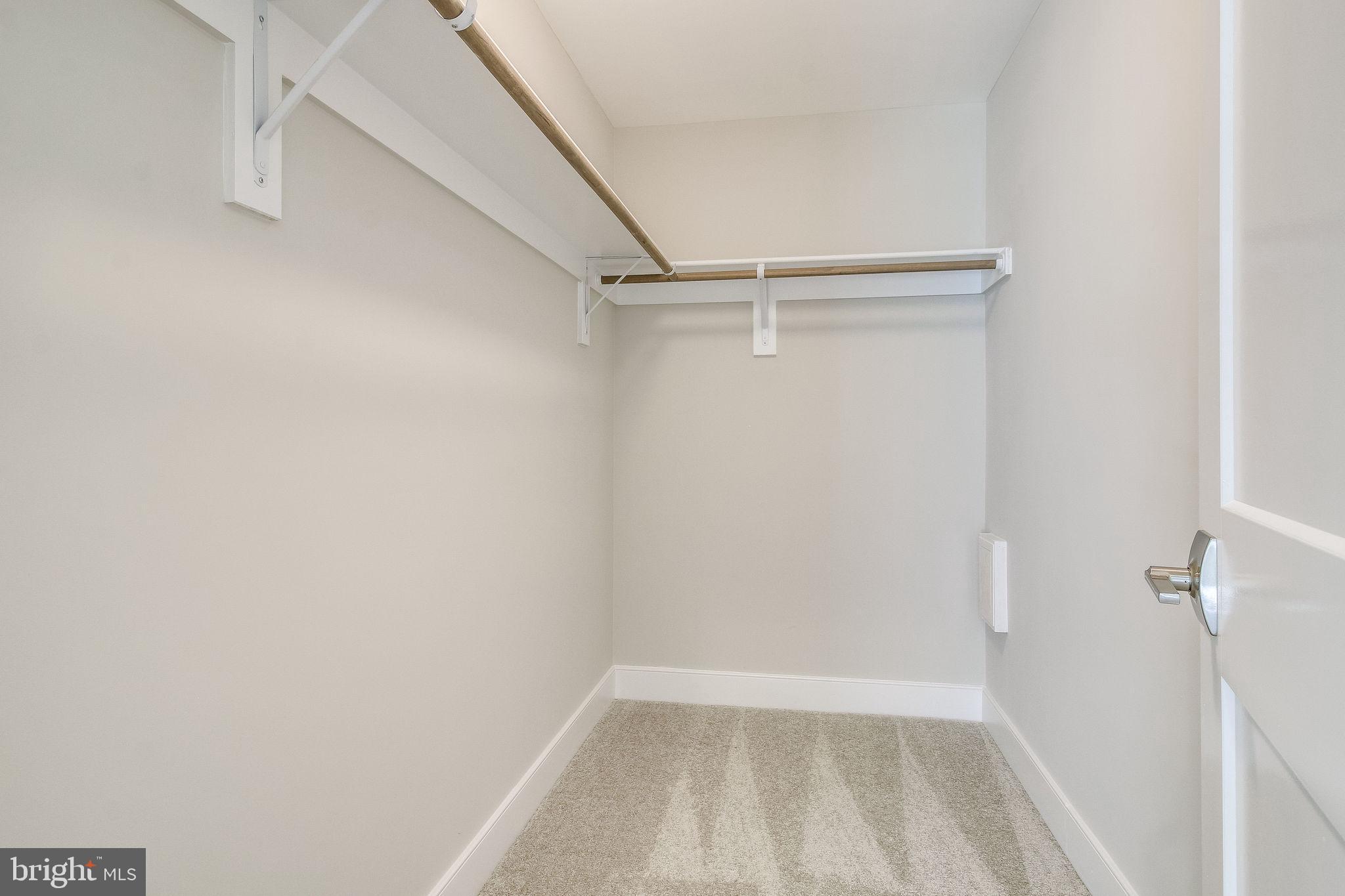 ROSEMONT - Residential