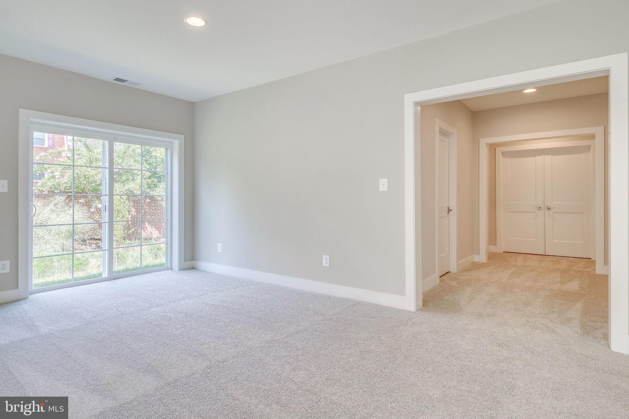 ROSEMONT - Residential