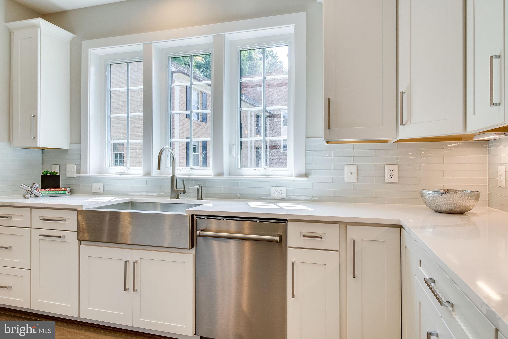 ROSEMONT - Residential