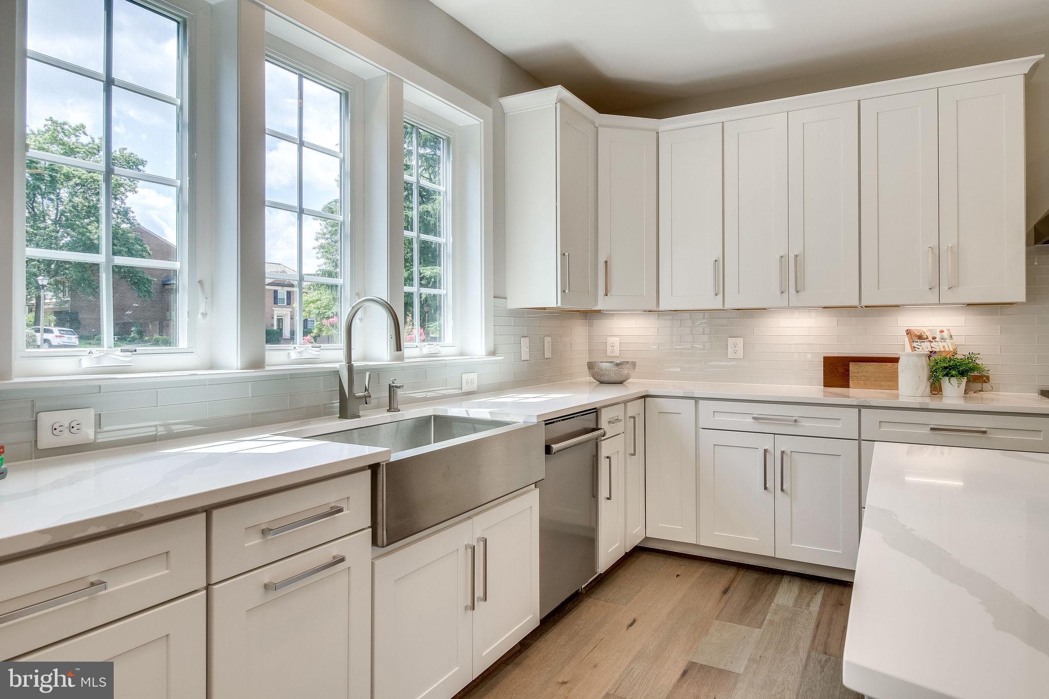 ROSEMONT - Residential