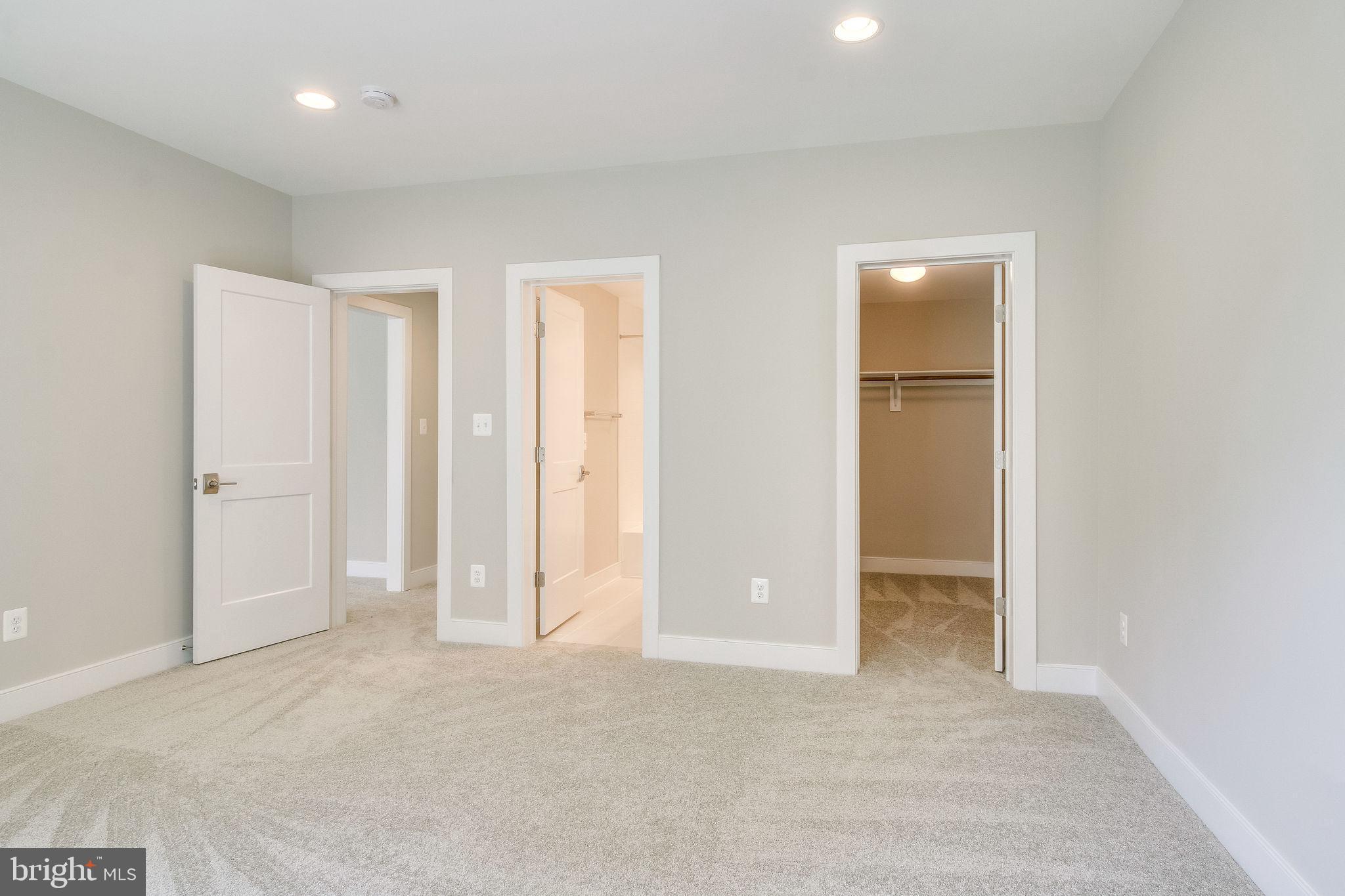 ROSEMONT - Residential