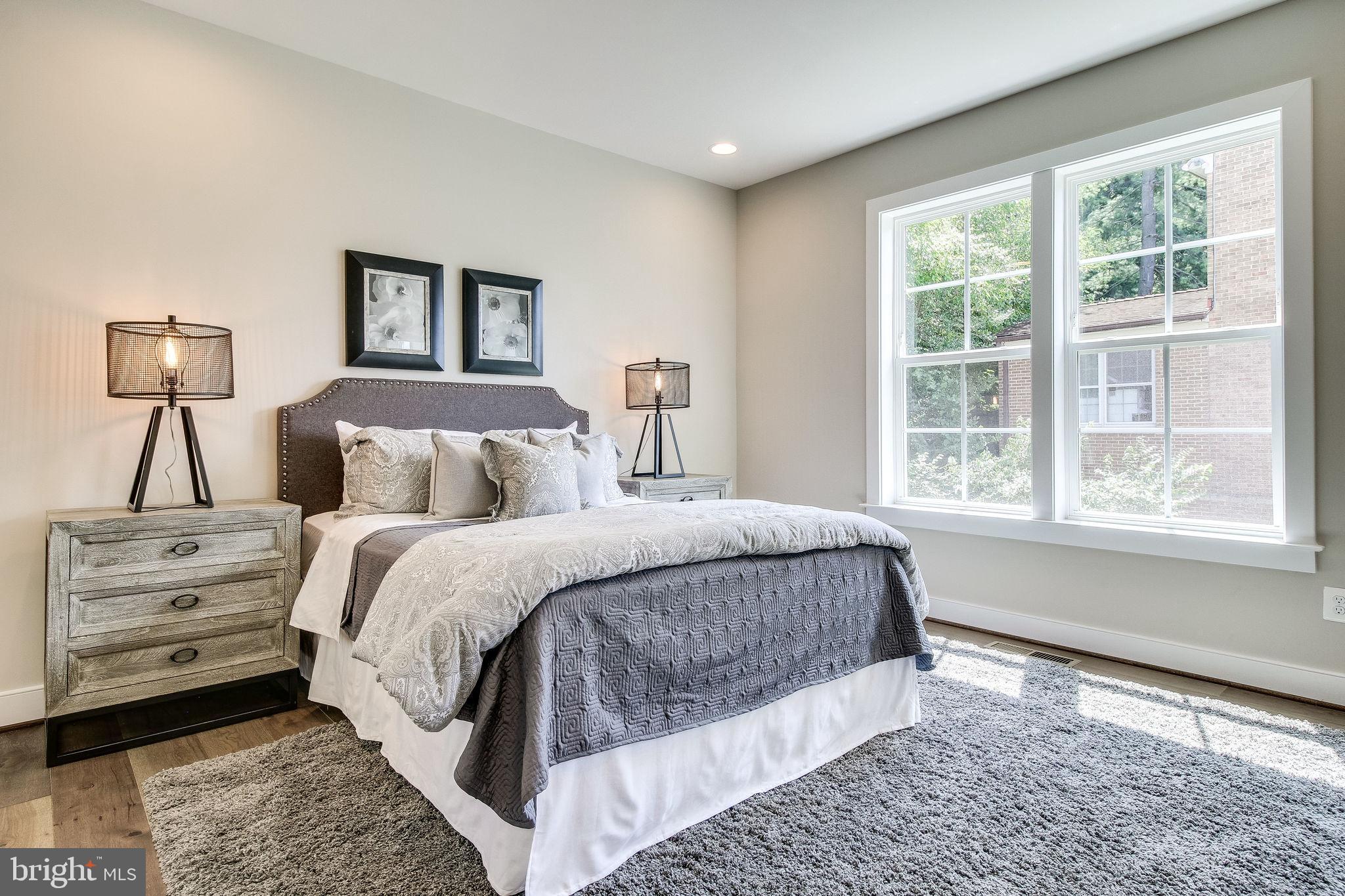 ROSEMONT - Residential