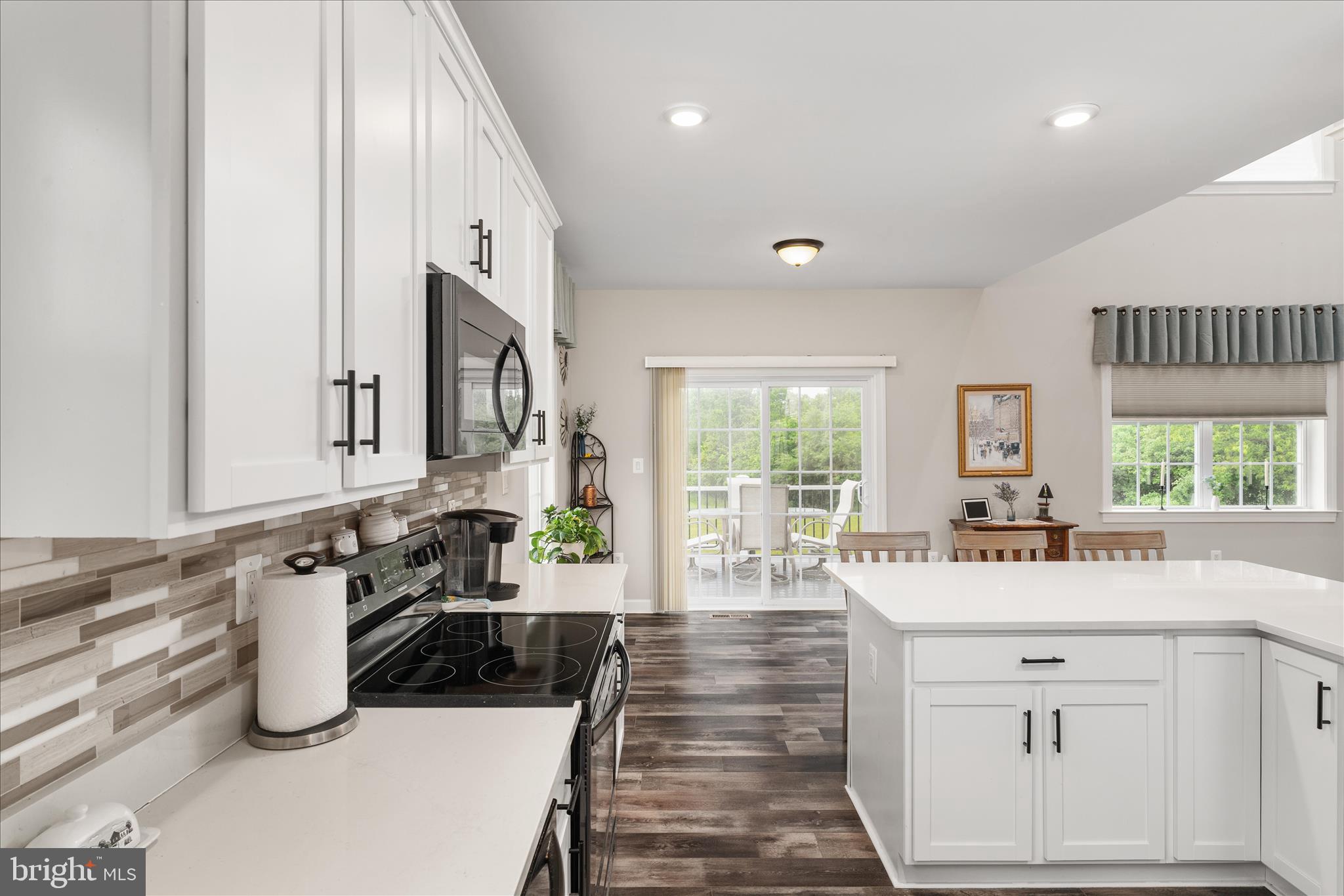 LAKE HOLIDAY ESTATES - Residential