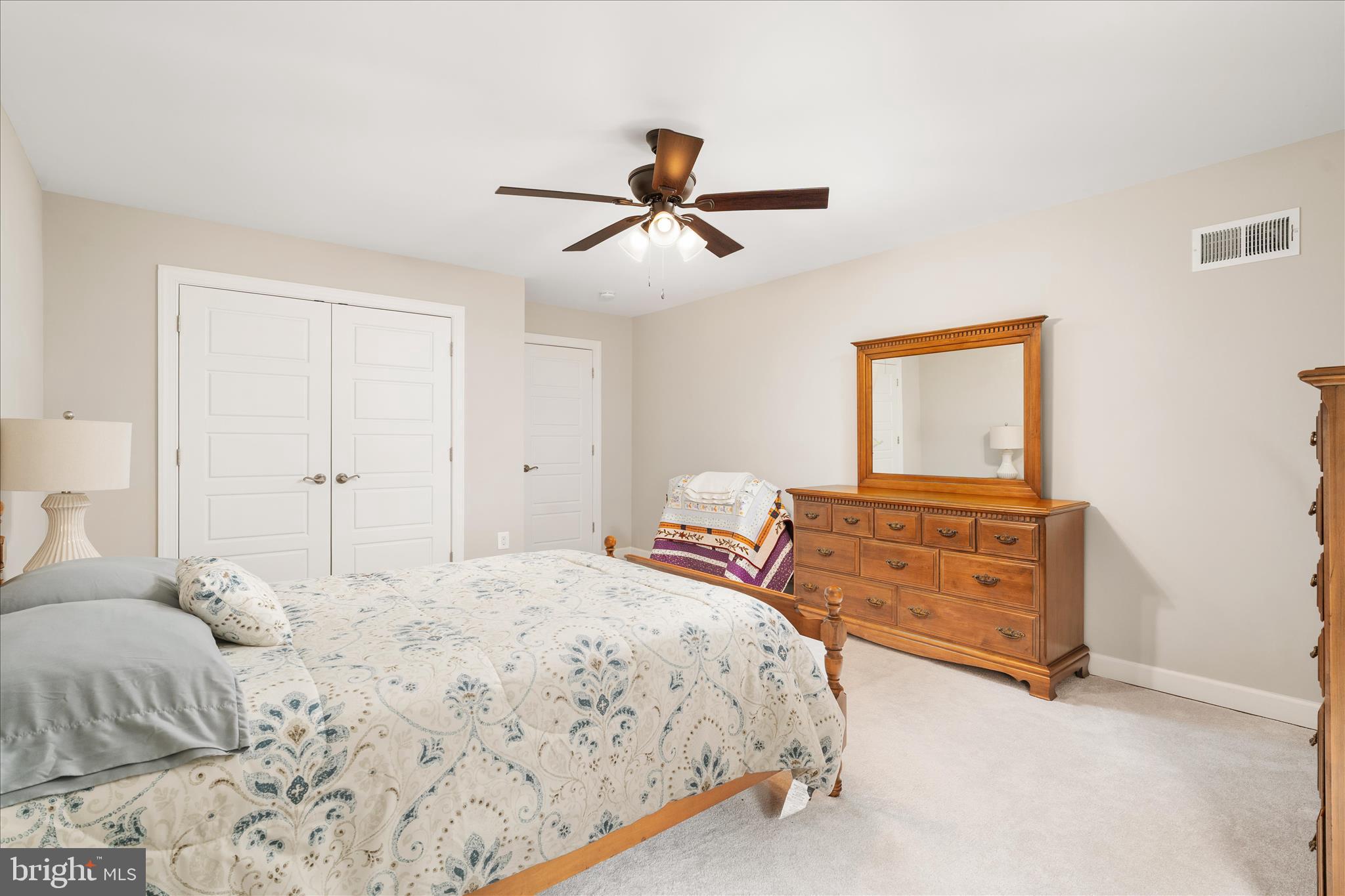 LAKE HOLIDAY ESTATES - Residential