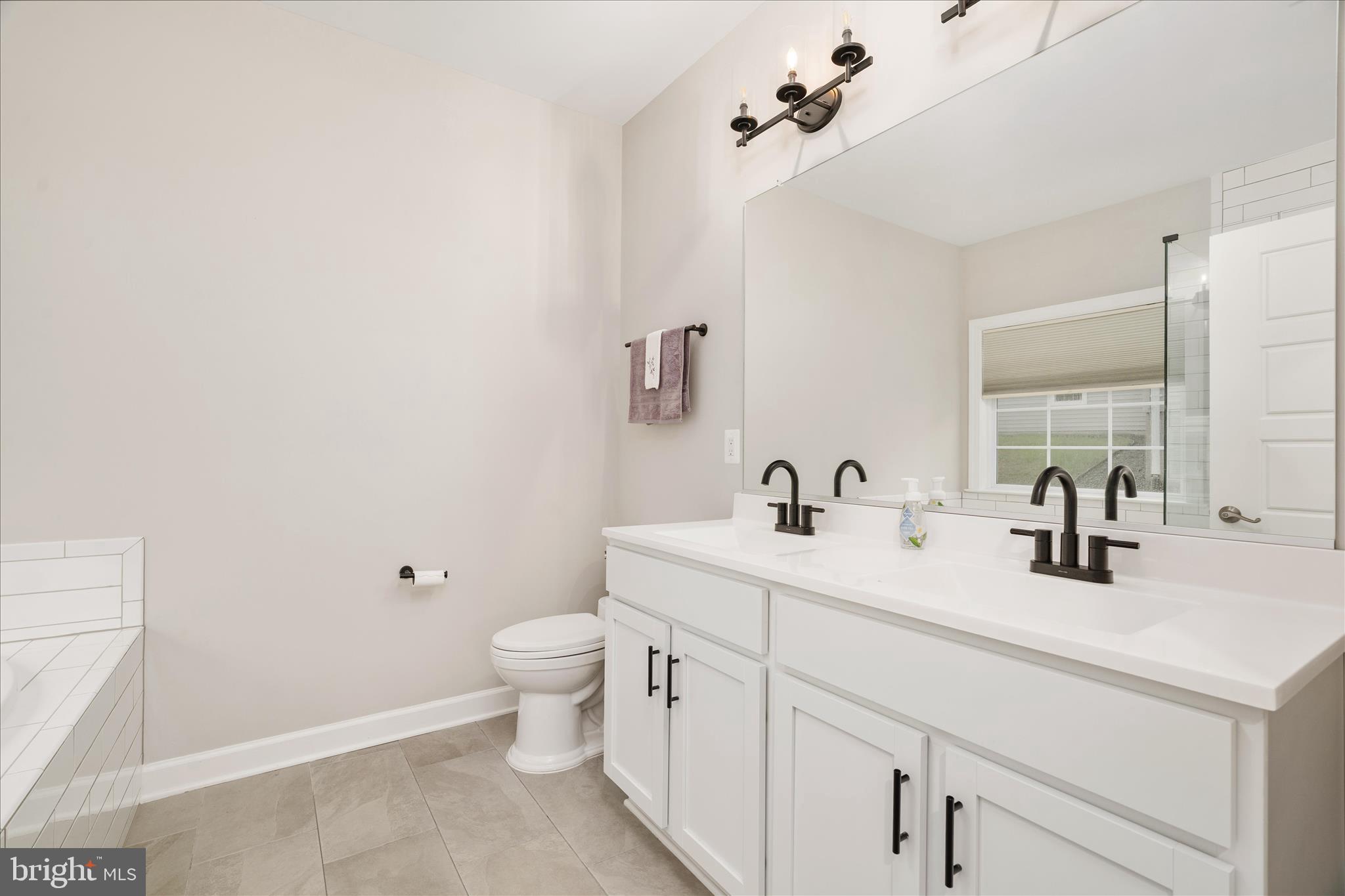 LAKE HOLIDAY ESTATES - Residential