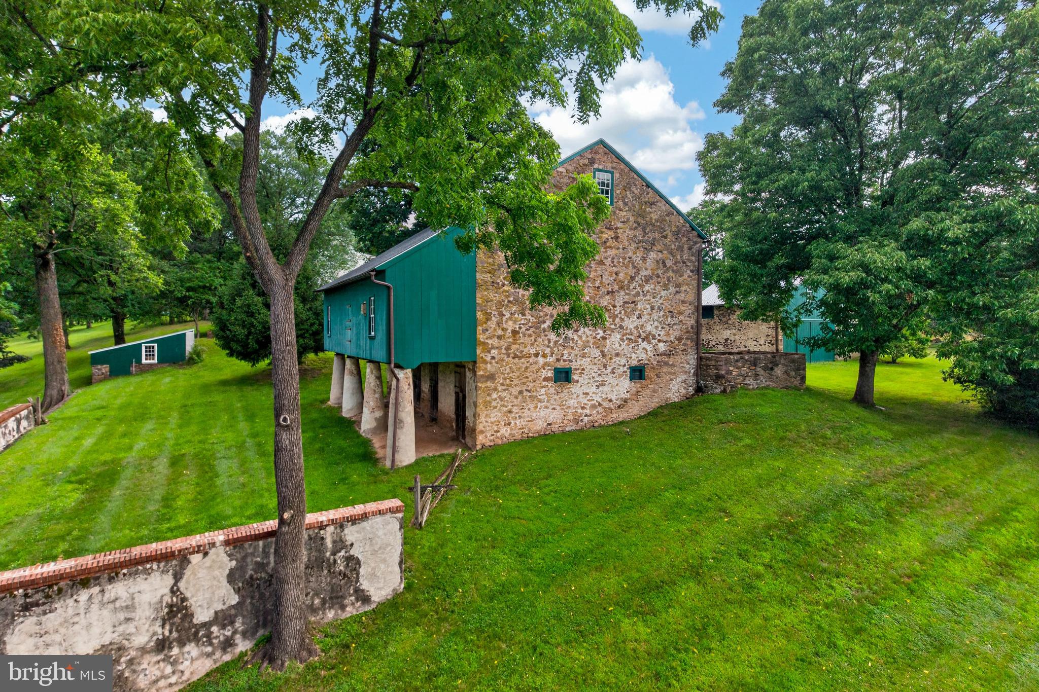 THE MEADOWS - Residential