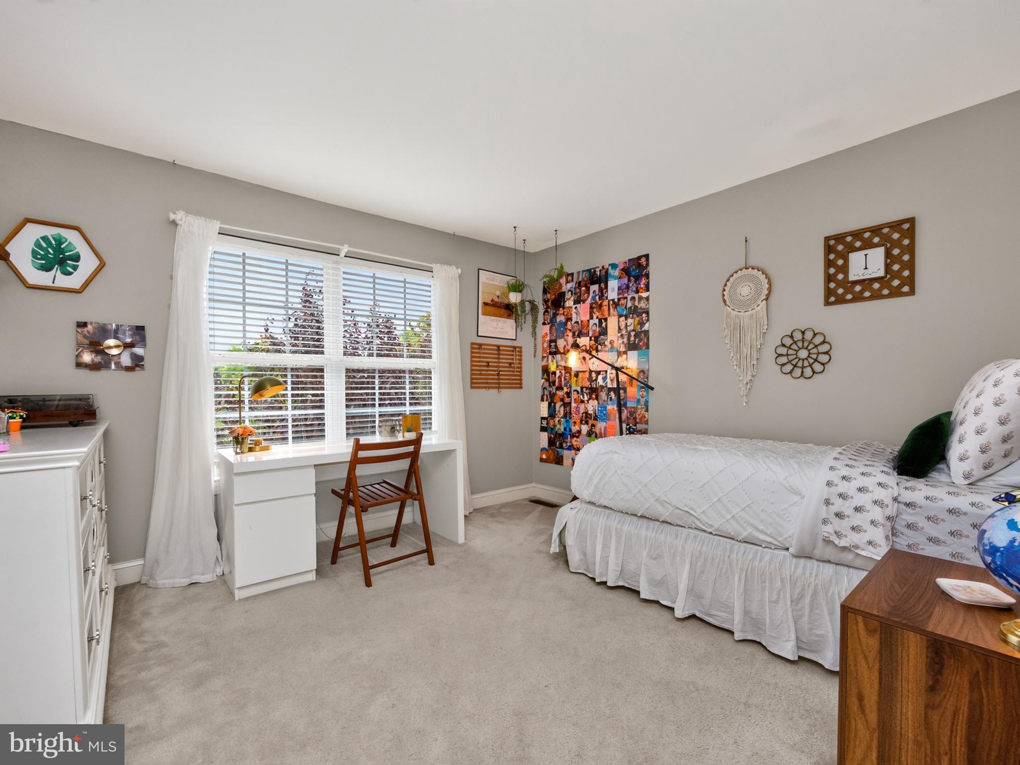 THE MEADOWS - Residential
