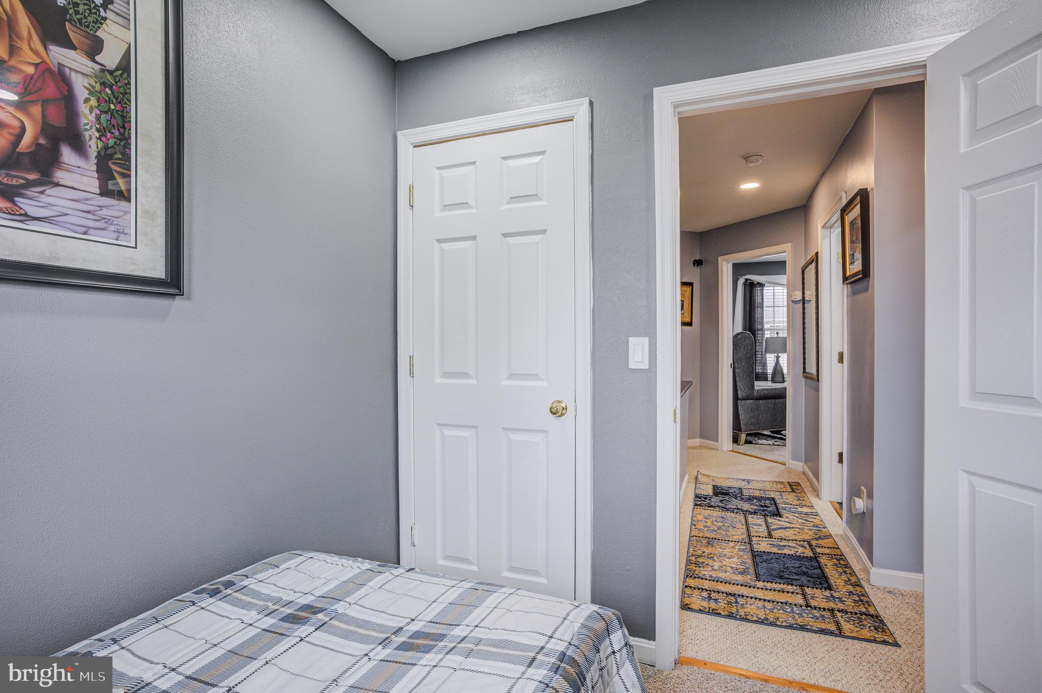 CARROLLWOOD MANOR - Residential