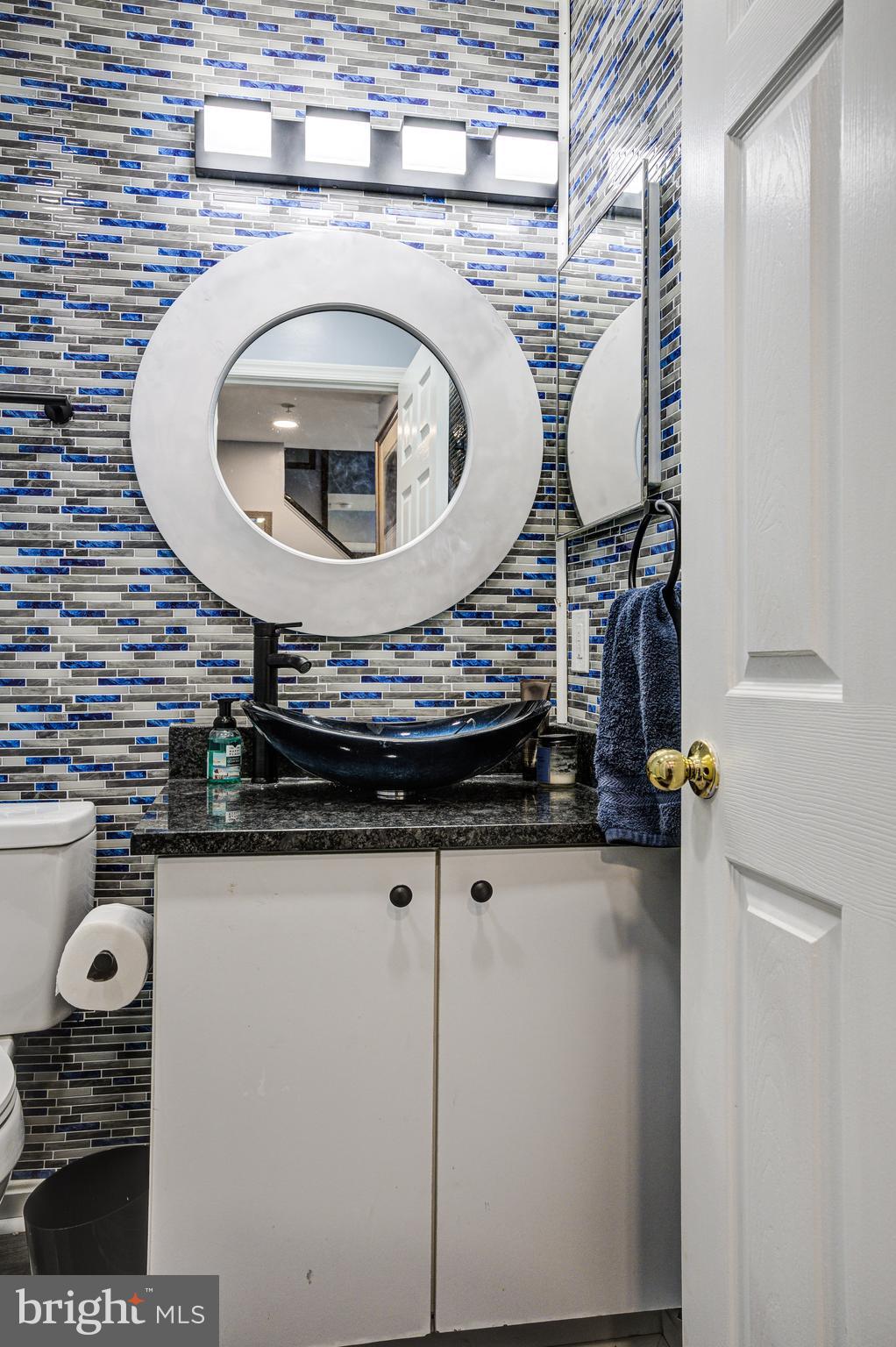 CARROLLWOOD MANOR - Residential