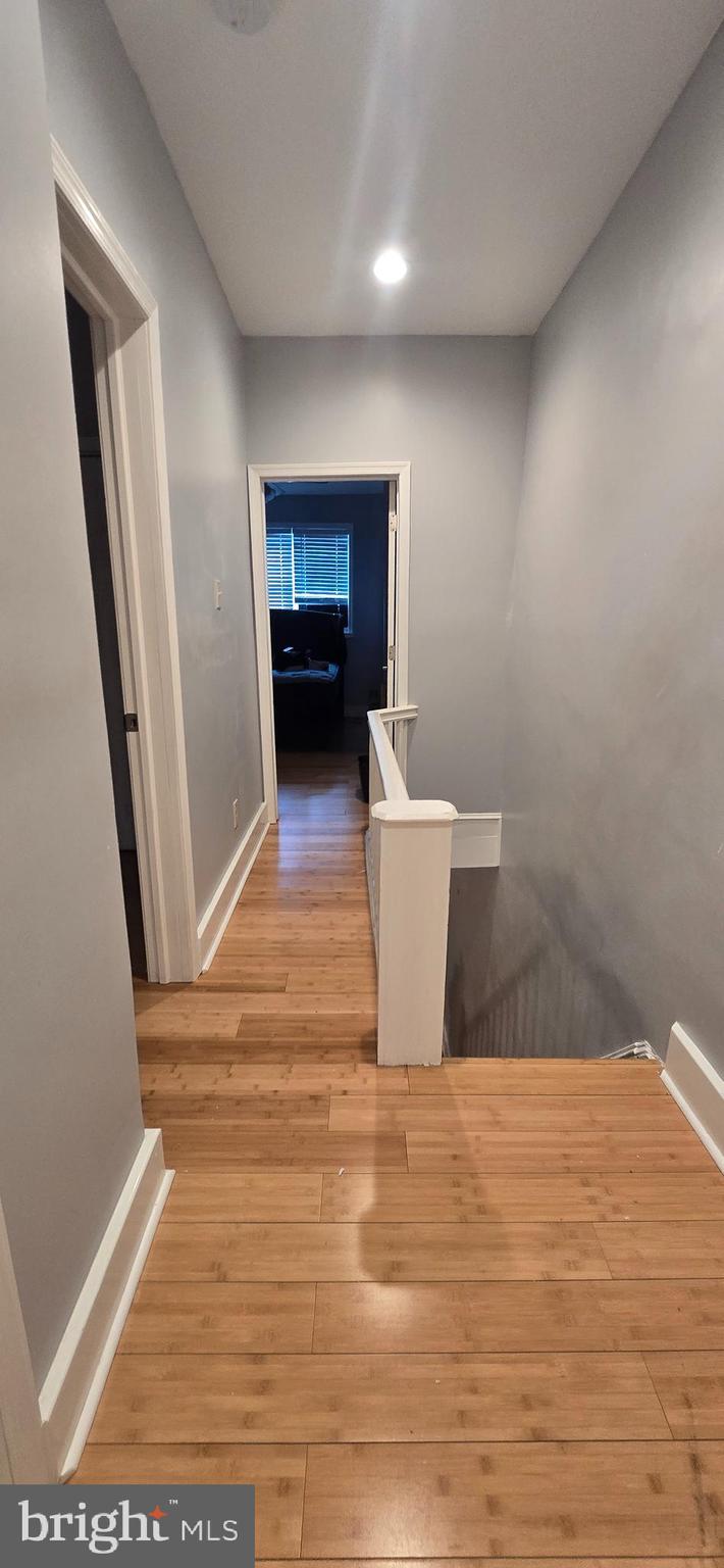 ELMWOOD PARK - Residential