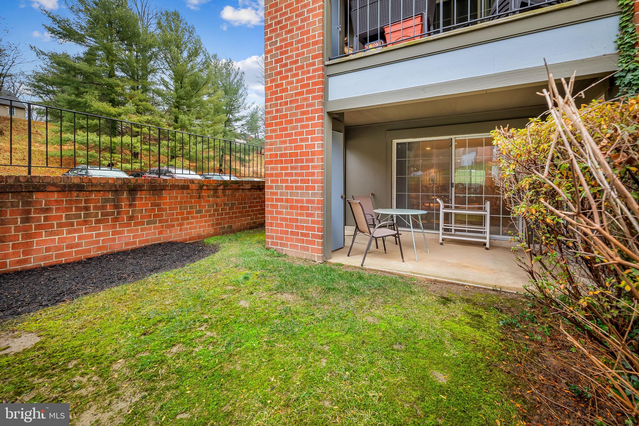 THE FALLS GARDEN - Residential