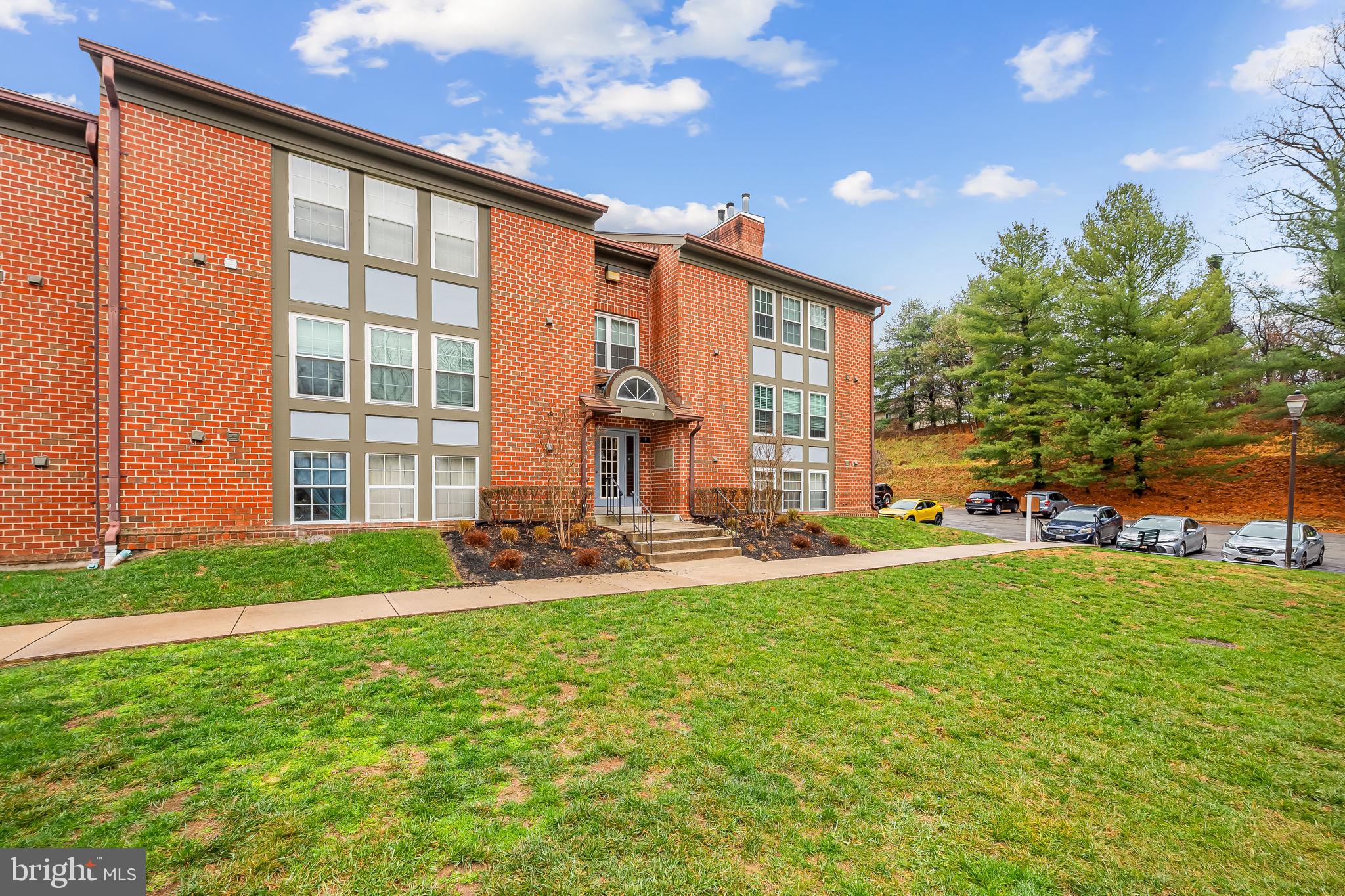 THE FALLS GARDEN - Residential