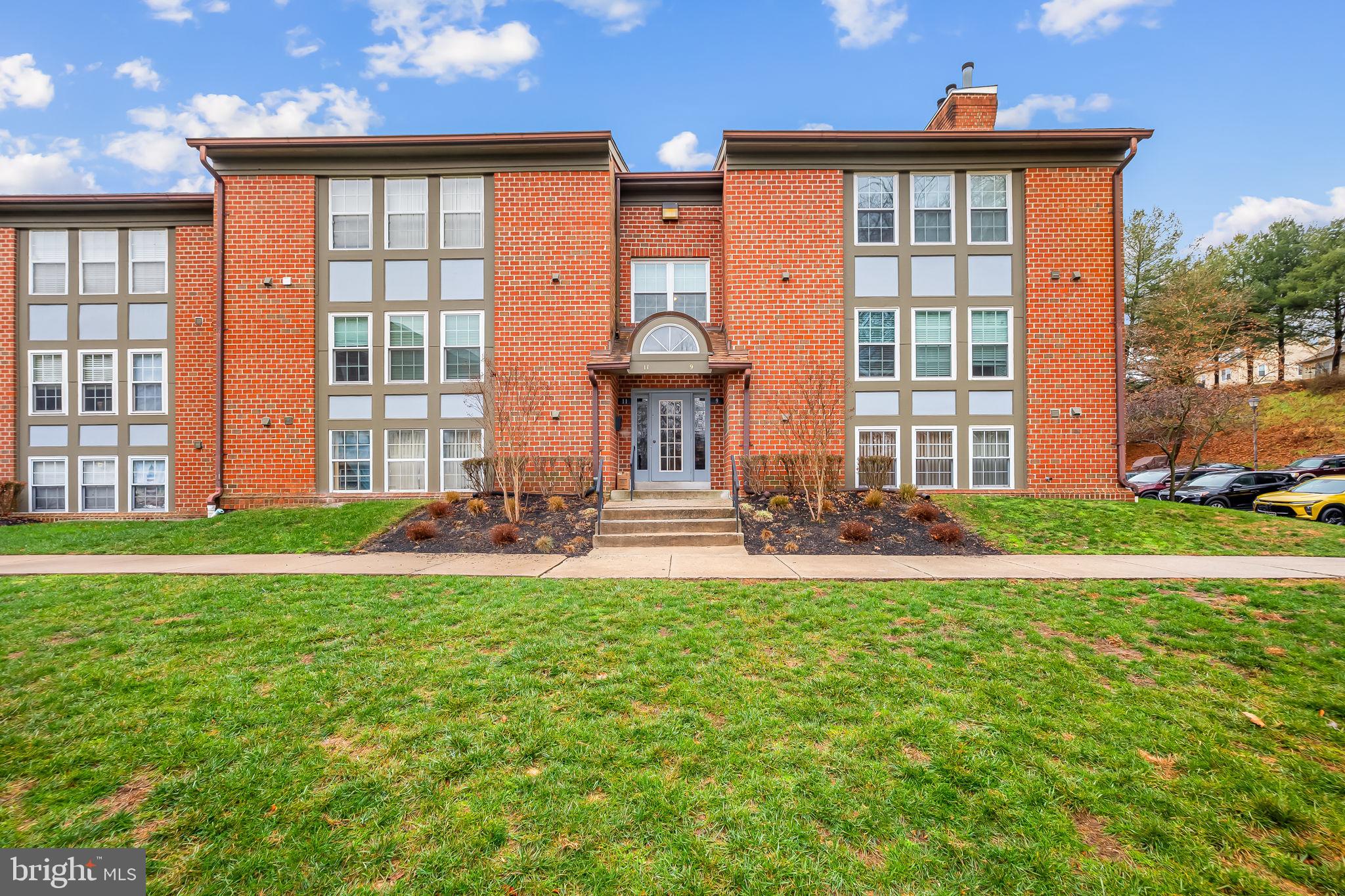 THE FALLS GARDEN - Residential