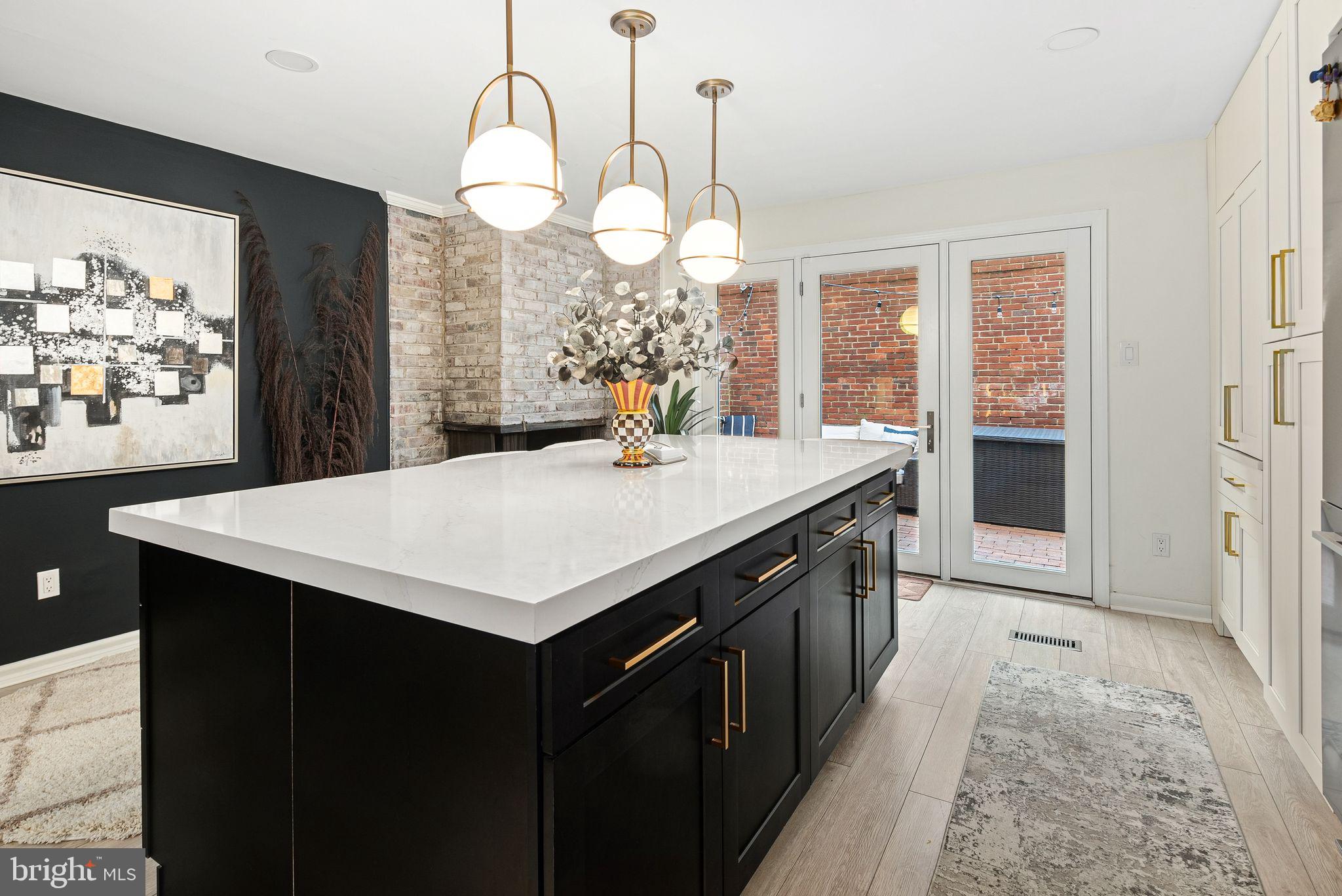 WASHINGTON SQ WEST - Residential