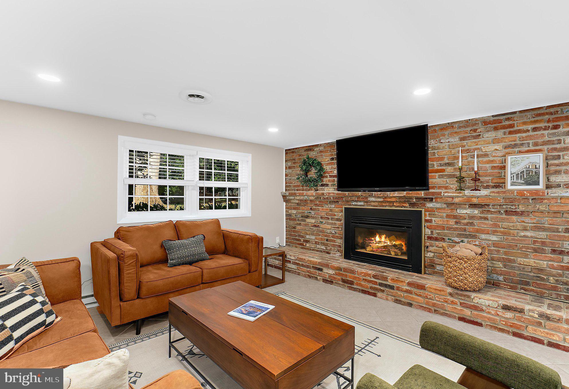 GINGERVILLE MANOR ESTATES - Residential