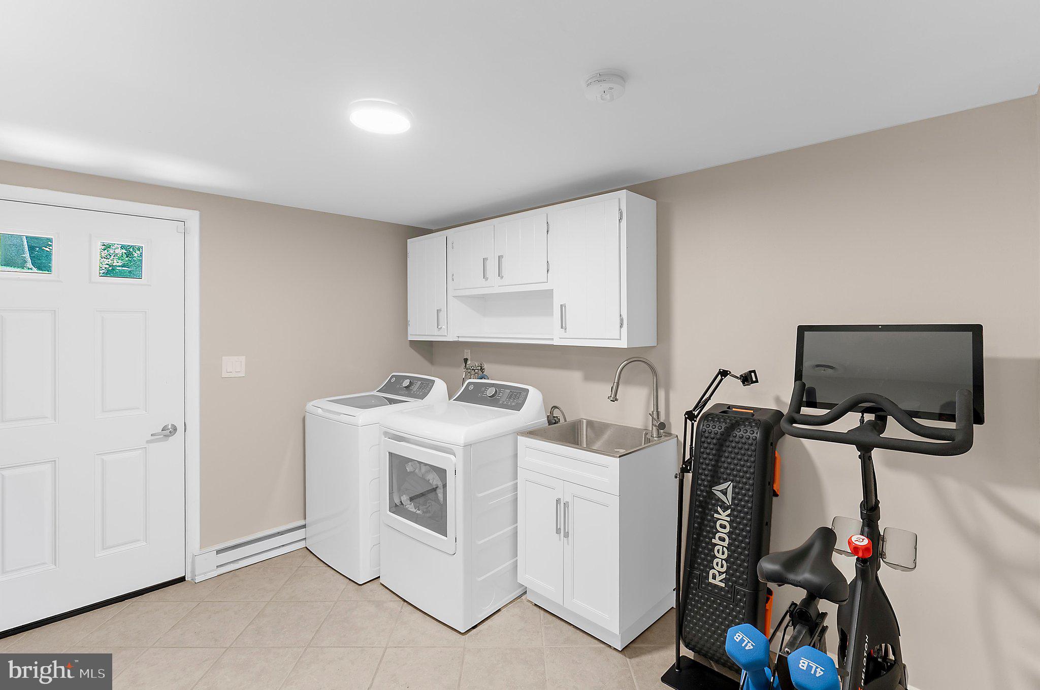 GINGERVILLE MANOR ESTATES - Residential