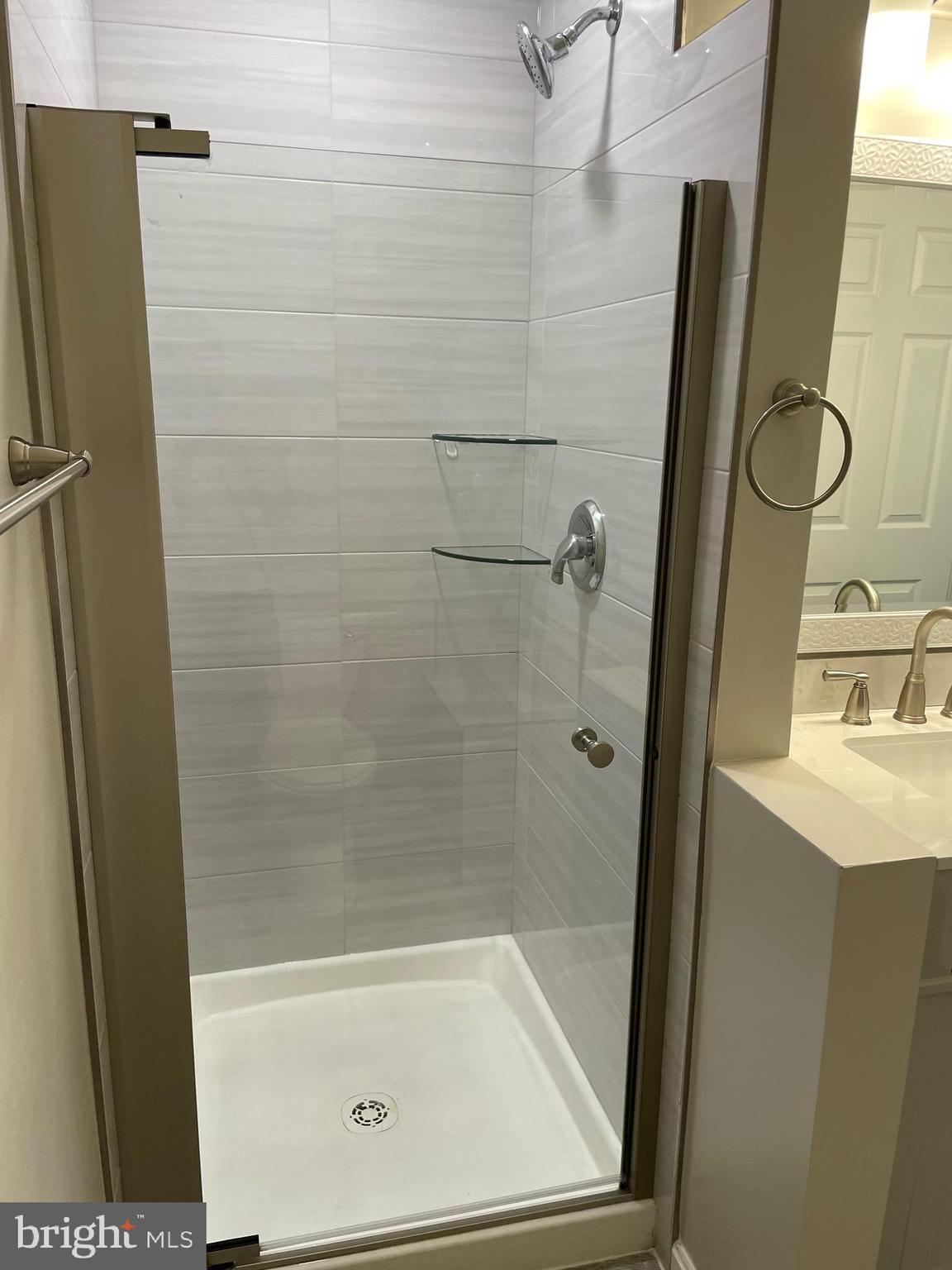 FAIR LAKES CONDO - Residential Lease