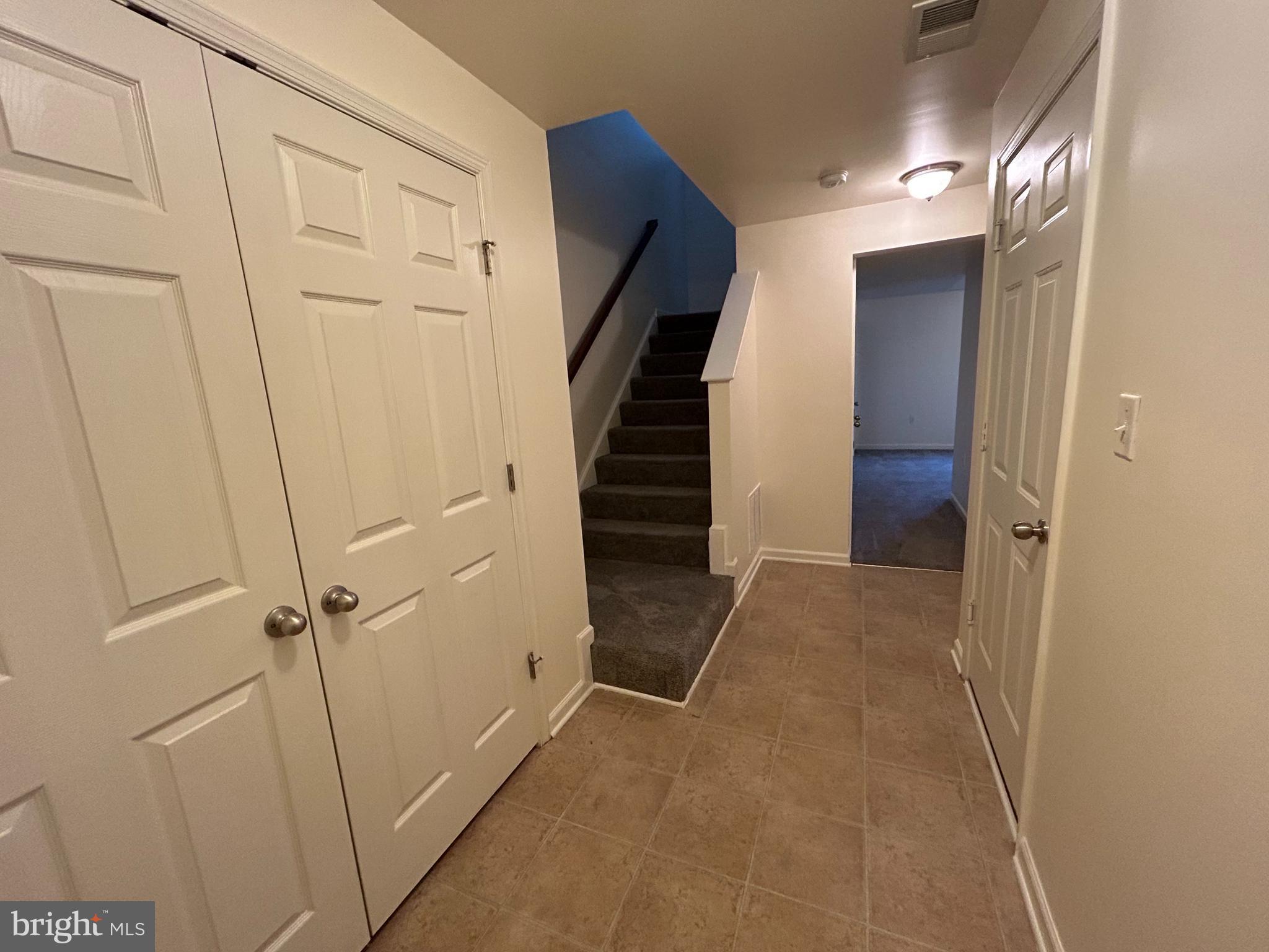 FAIRWAYS EAST - Residential Lease