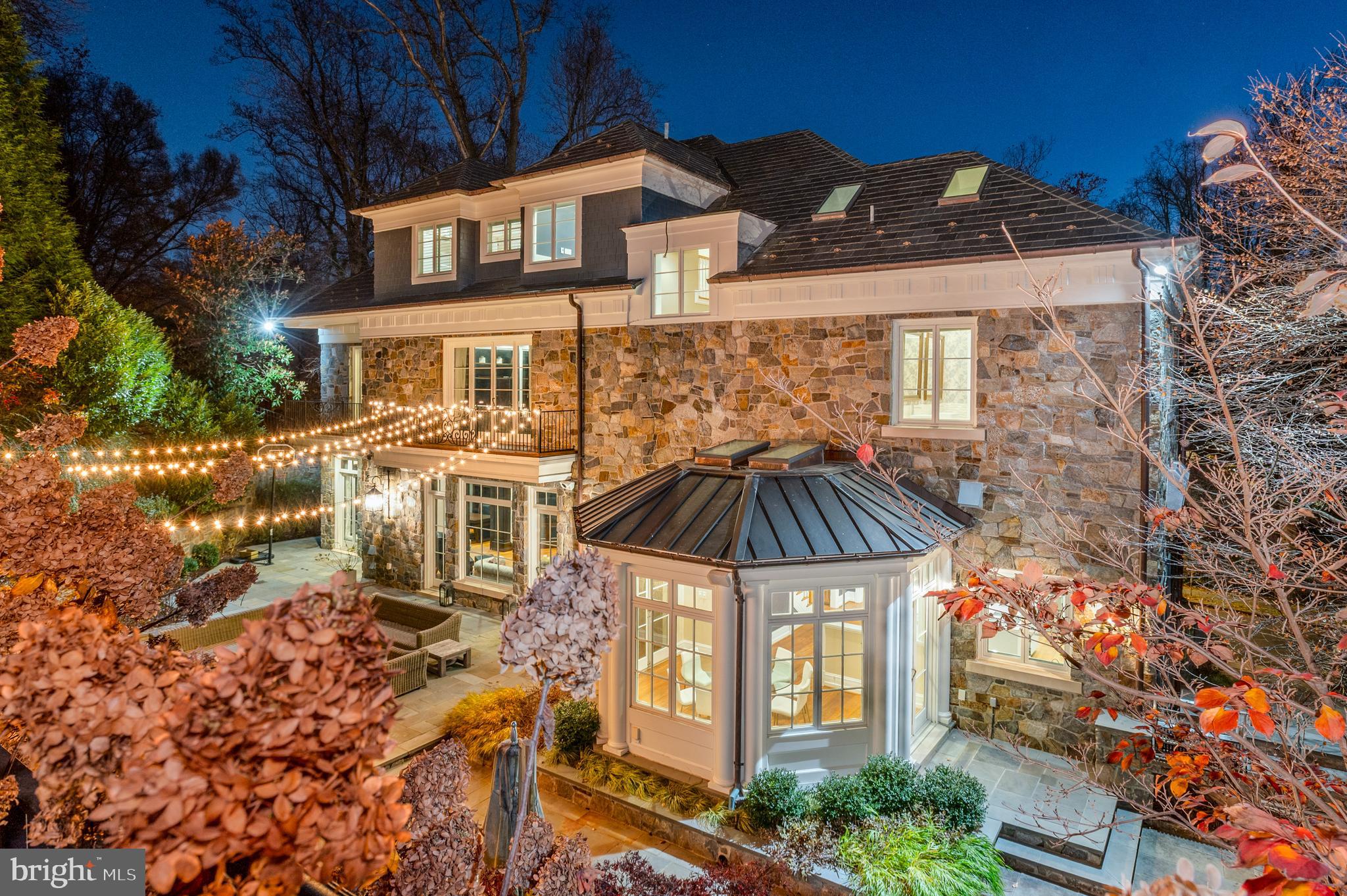 SPRING VALLEY - Residential