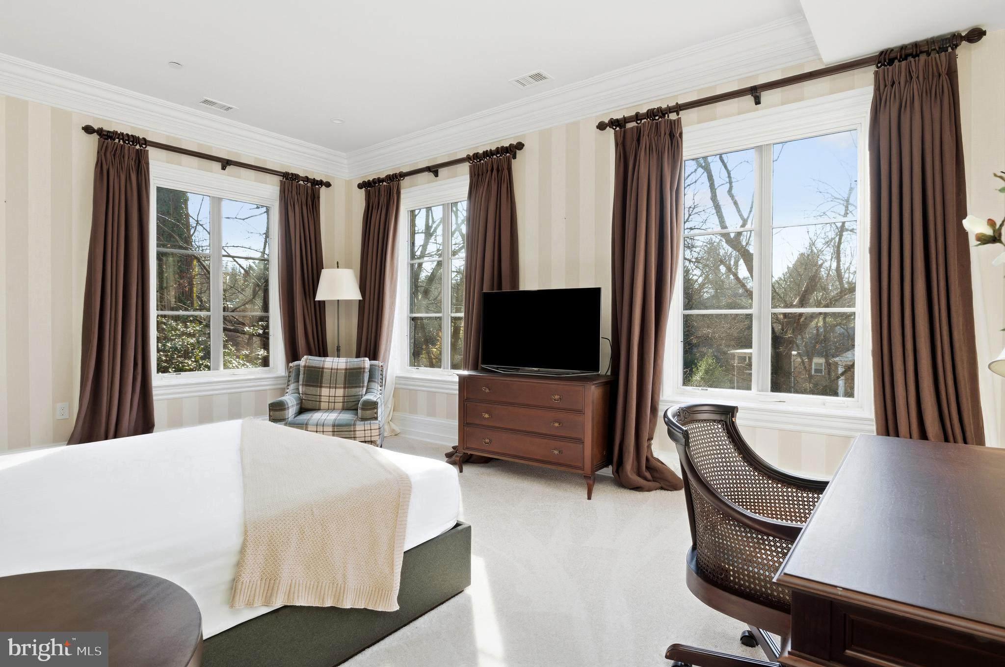 SPRING VALLEY - Residential