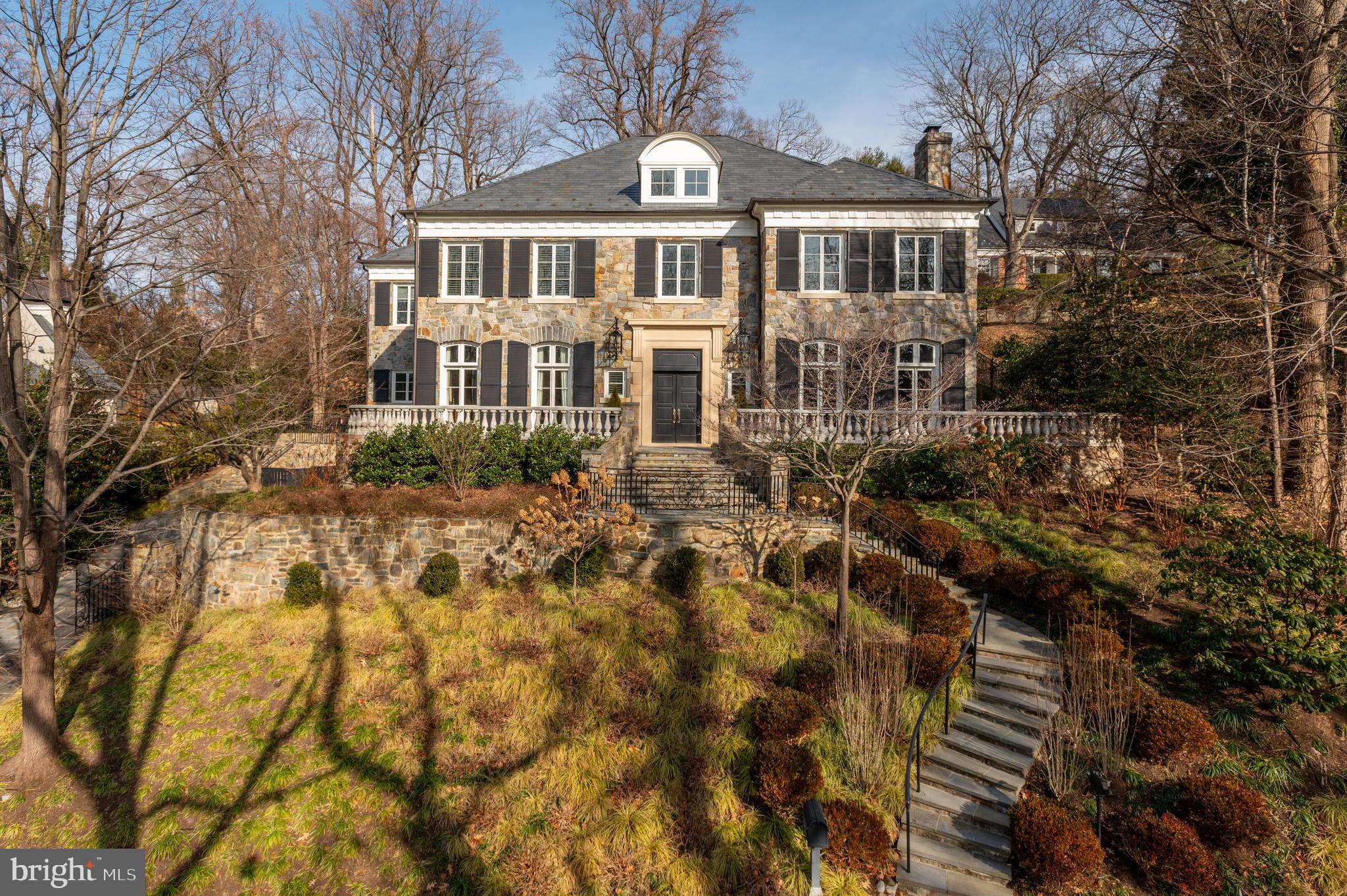 SPRING VALLEY - Residential