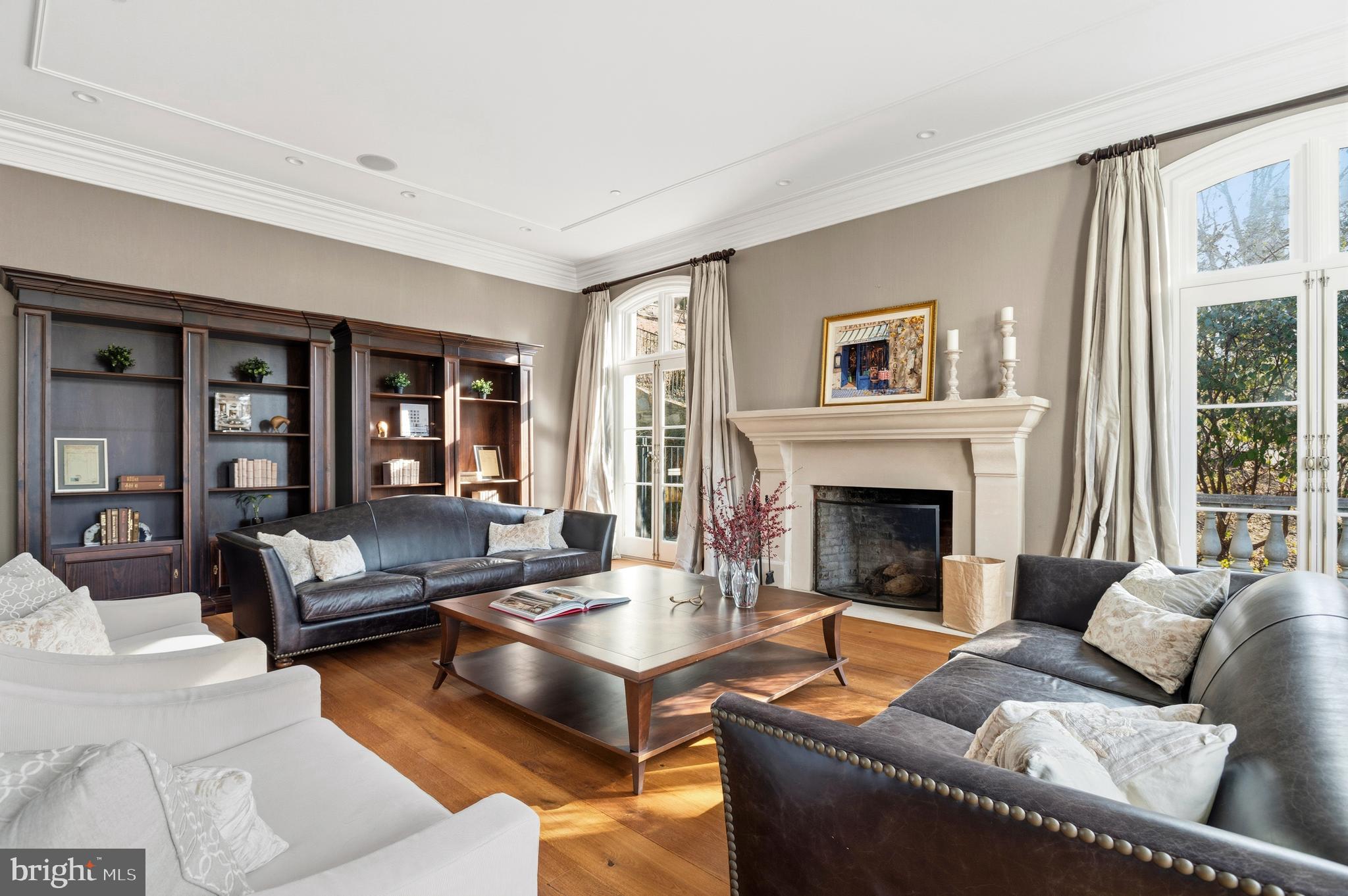 SPRING VALLEY - Residential