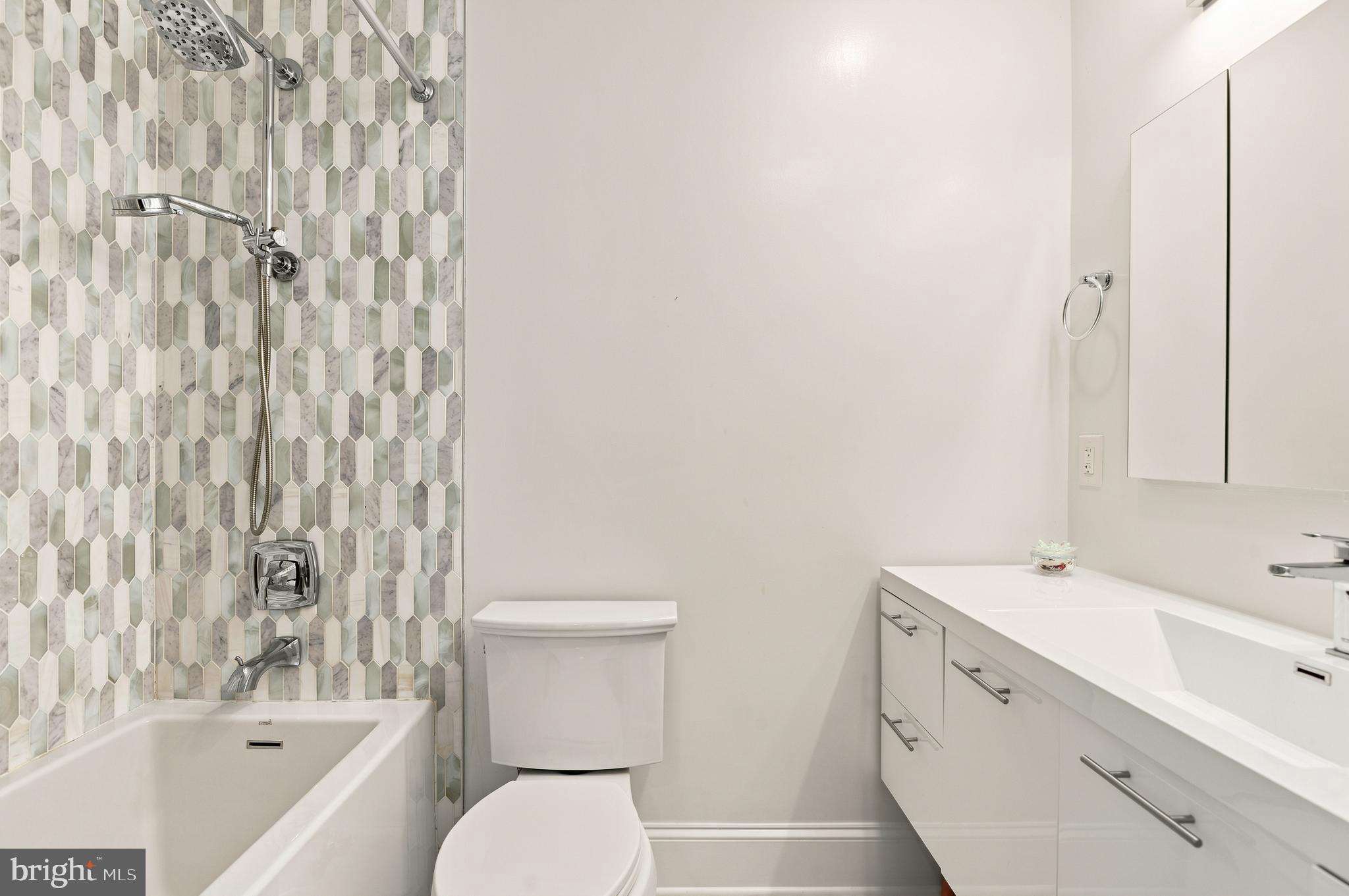 ELMWOOD ESTATES - Residential