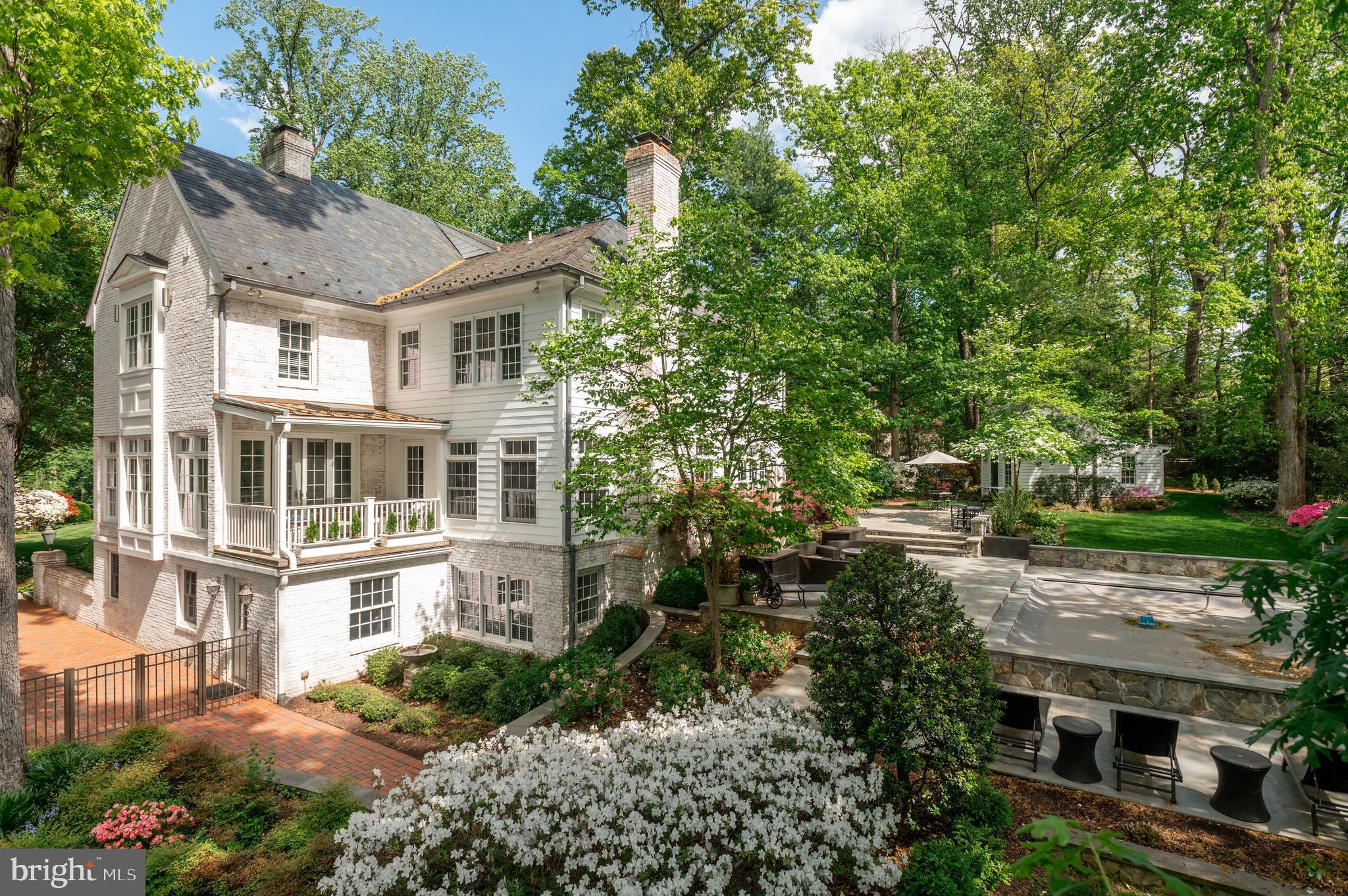 ELMWOOD ESTATES - Residential