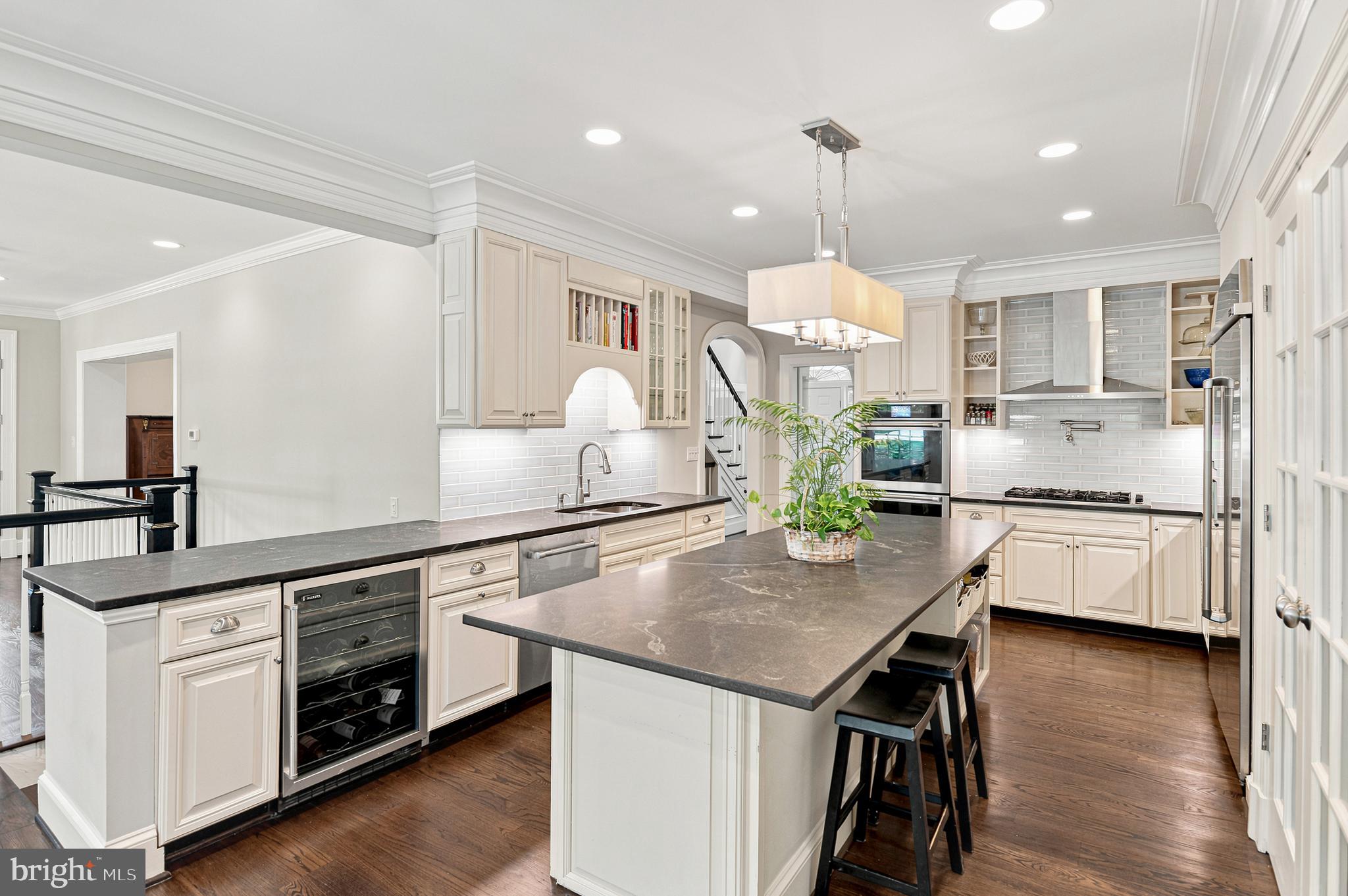 ELMWOOD ESTATES - Residential
