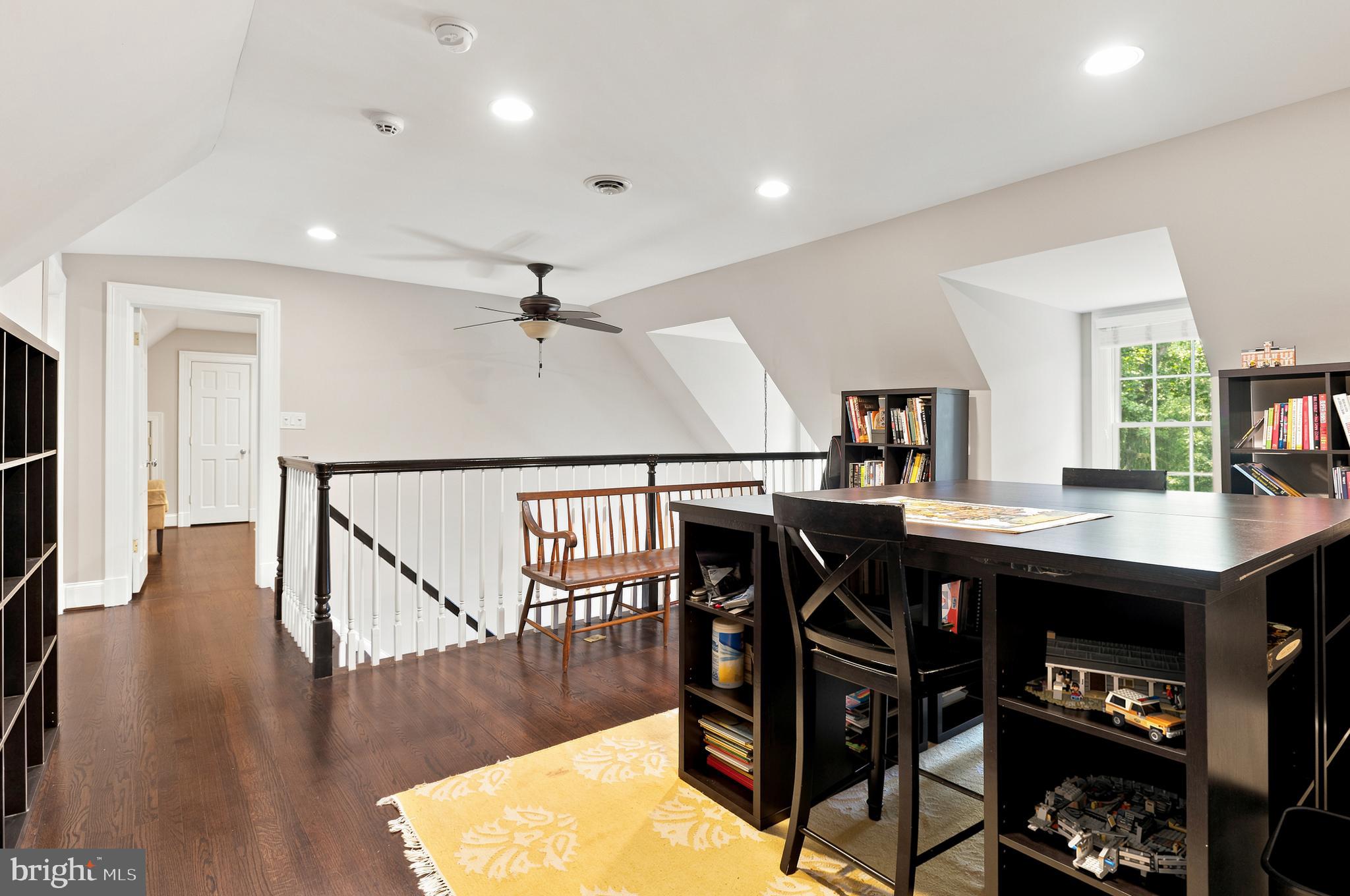 ELMWOOD ESTATES - Residential