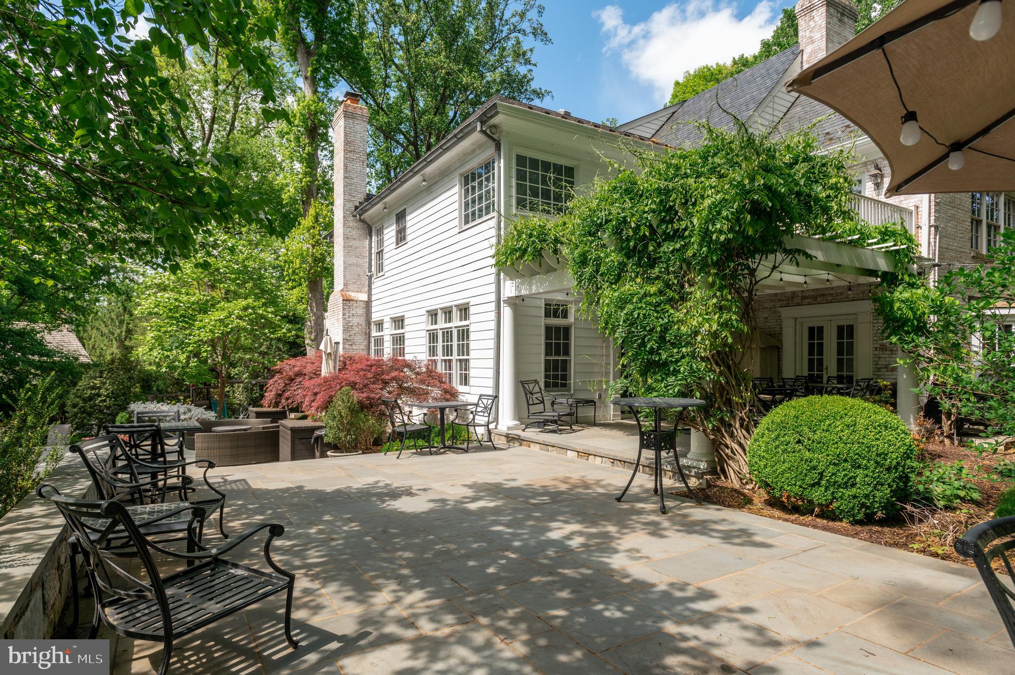 ELMWOOD ESTATES - Residential