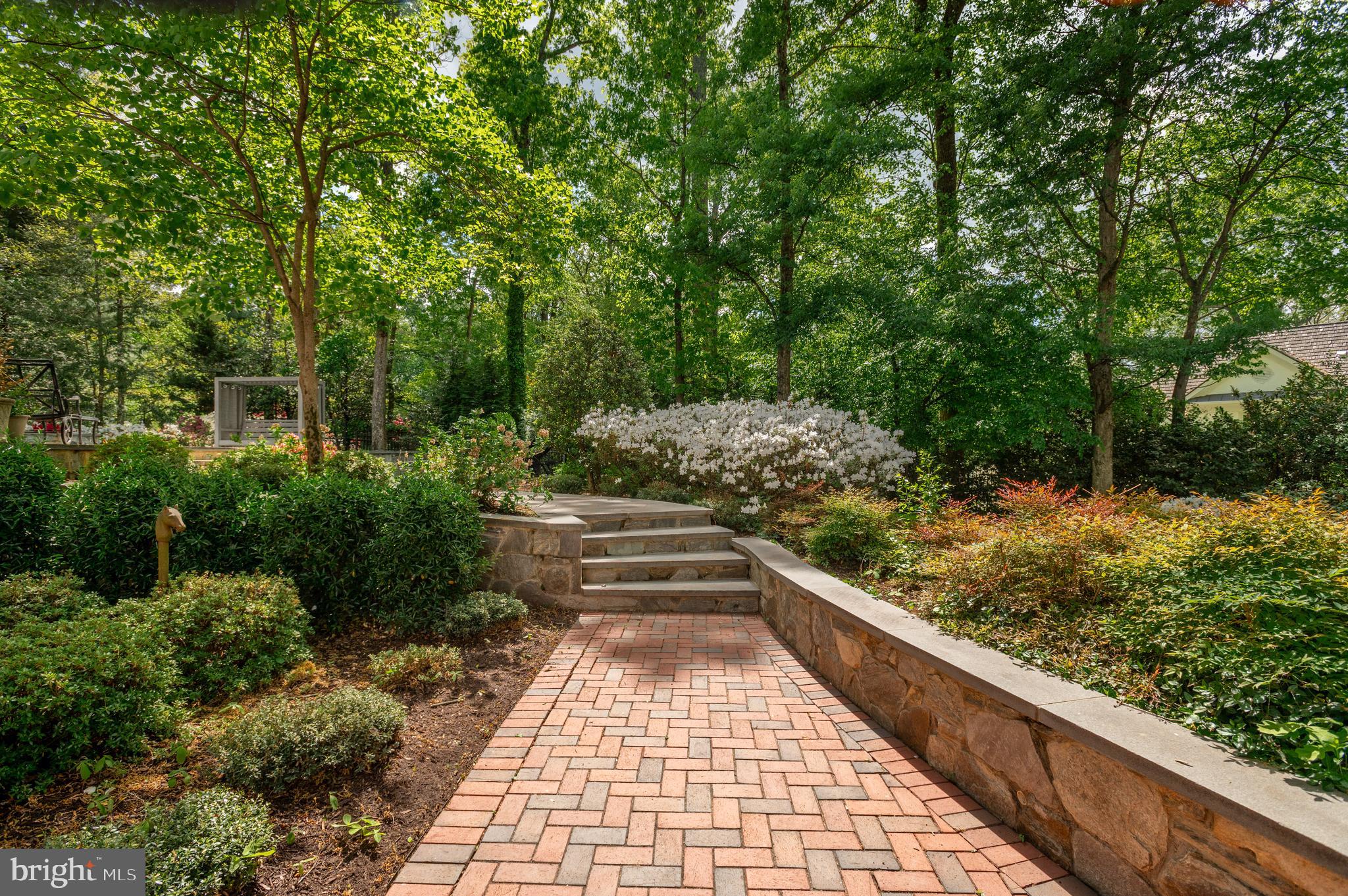 ELMWOOD ESTATES - Residential
