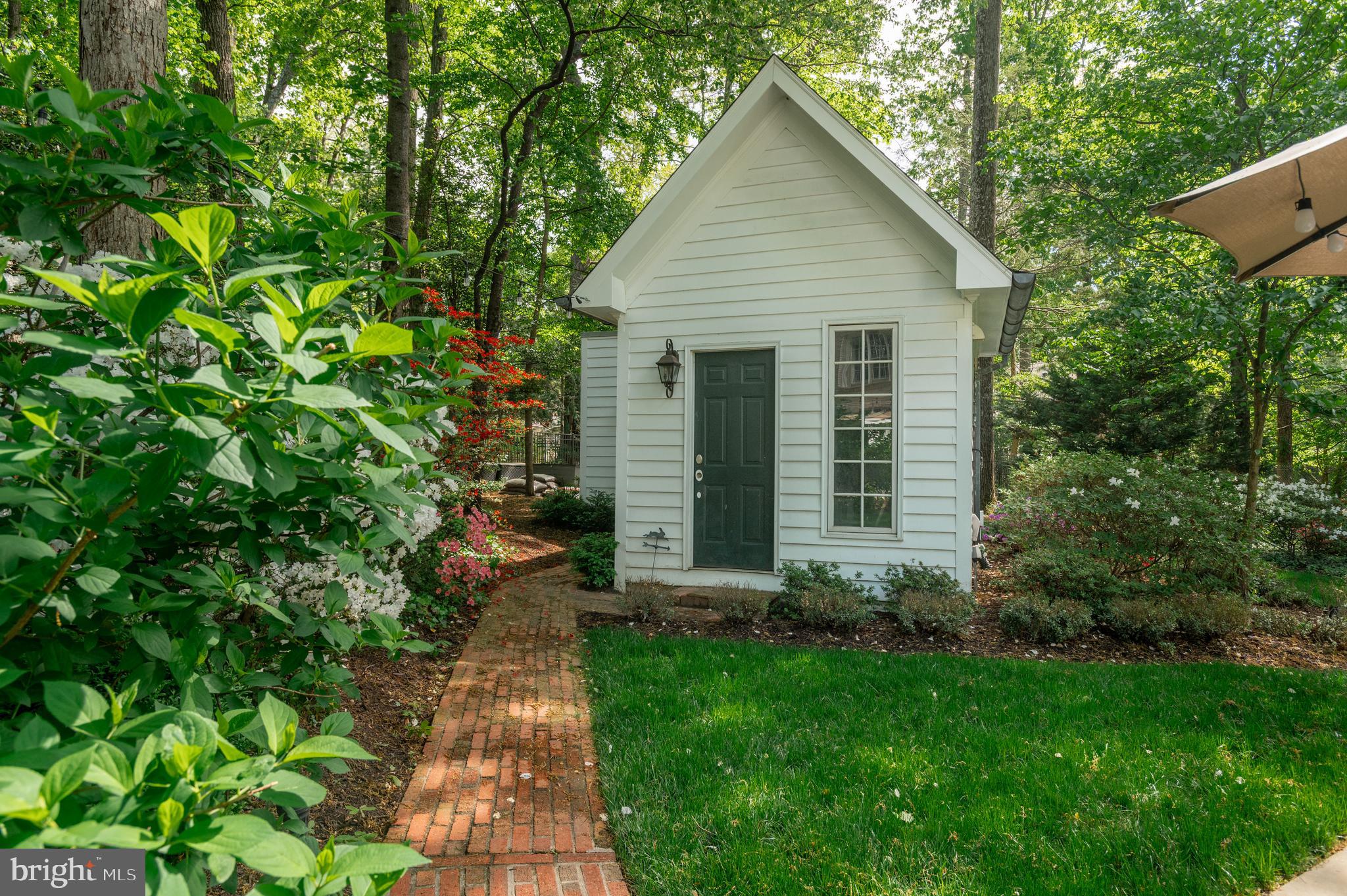 ELMWOOD ESTATES - Residential