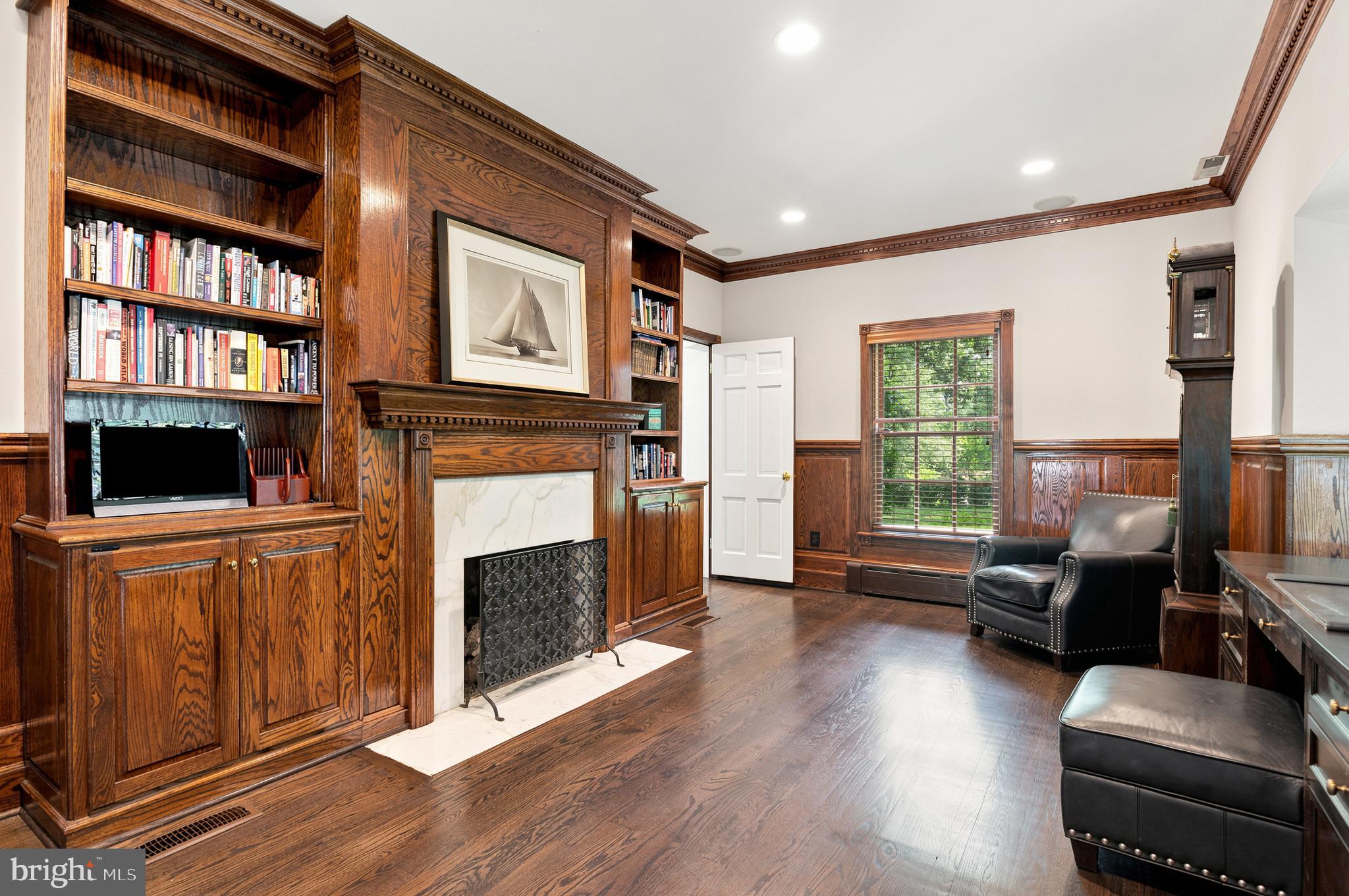ELMWOOD ESTATES - Residential