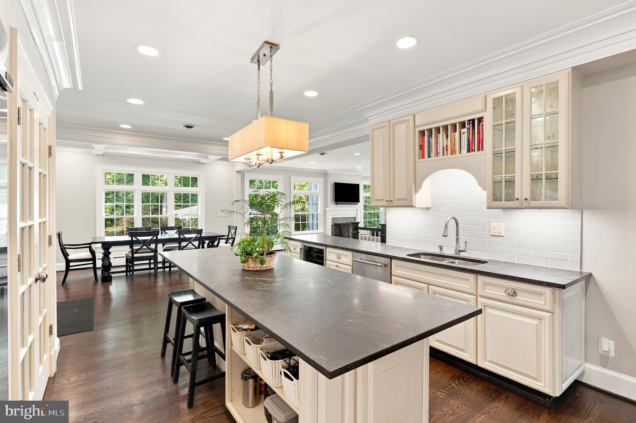 ELMWOOD ESTATES - Residential