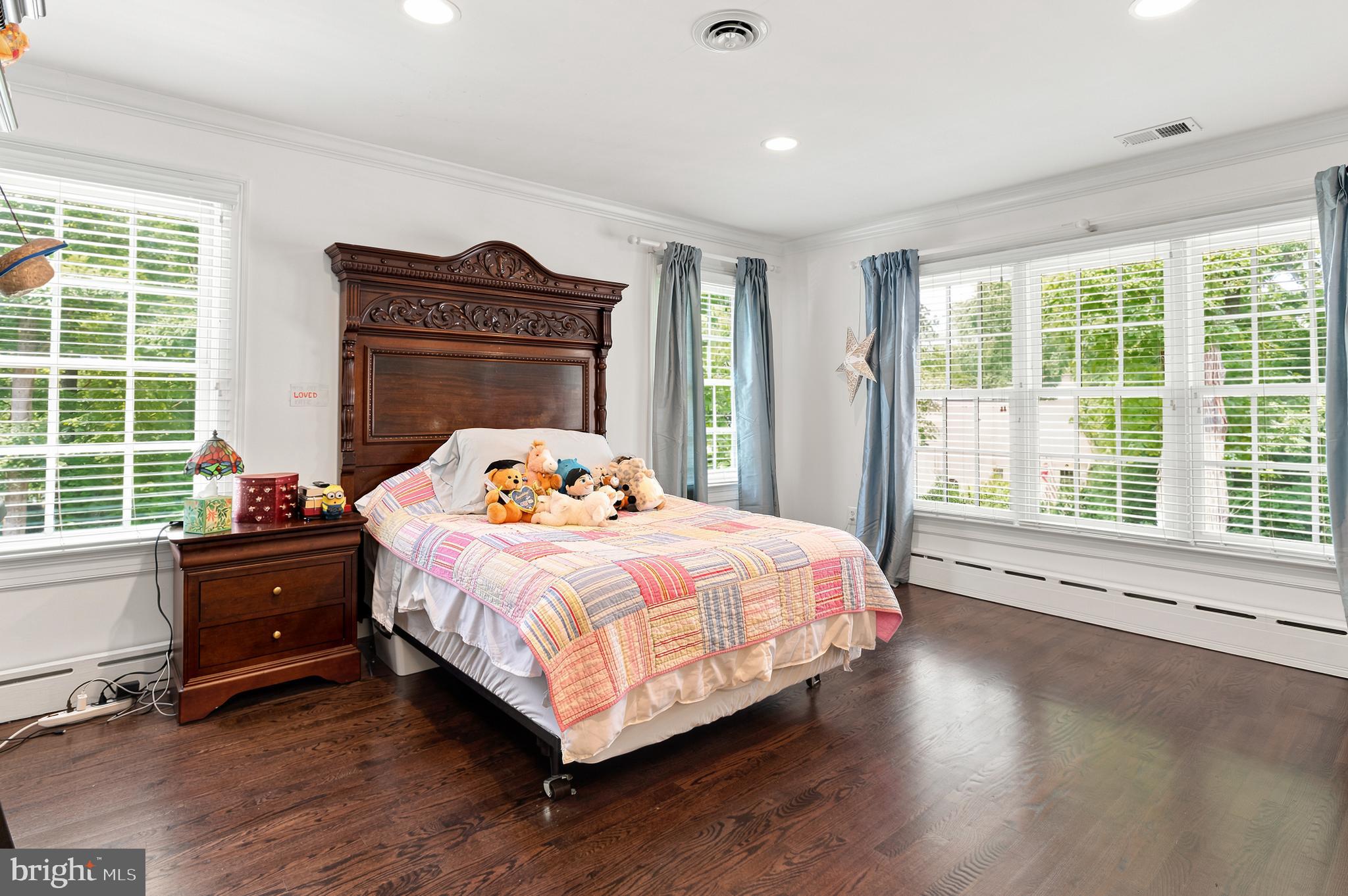 ELMWOOD ESTATES - Residential