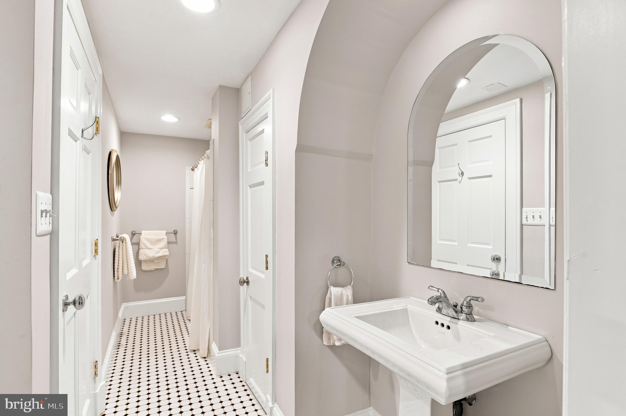ELMWOOD ESTATES - Residential