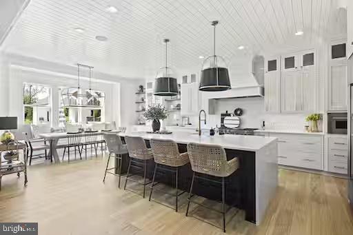 HAHN'S MEADOW - Residential