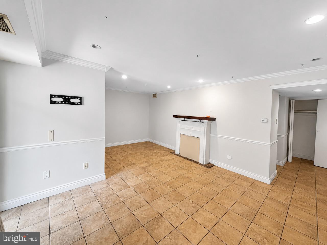 HOLMESBURG - Residential