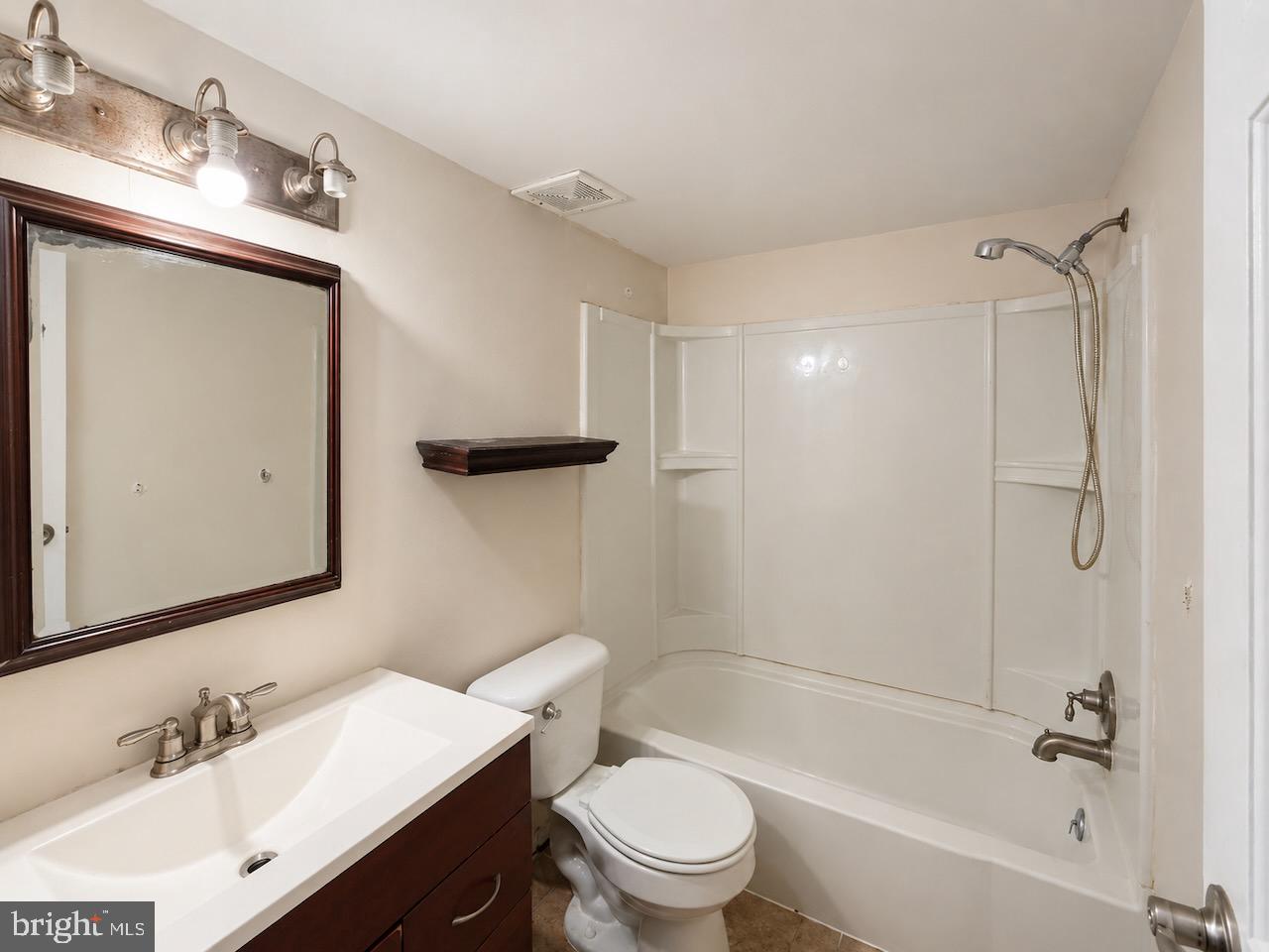 HOLMESBURG - Residential