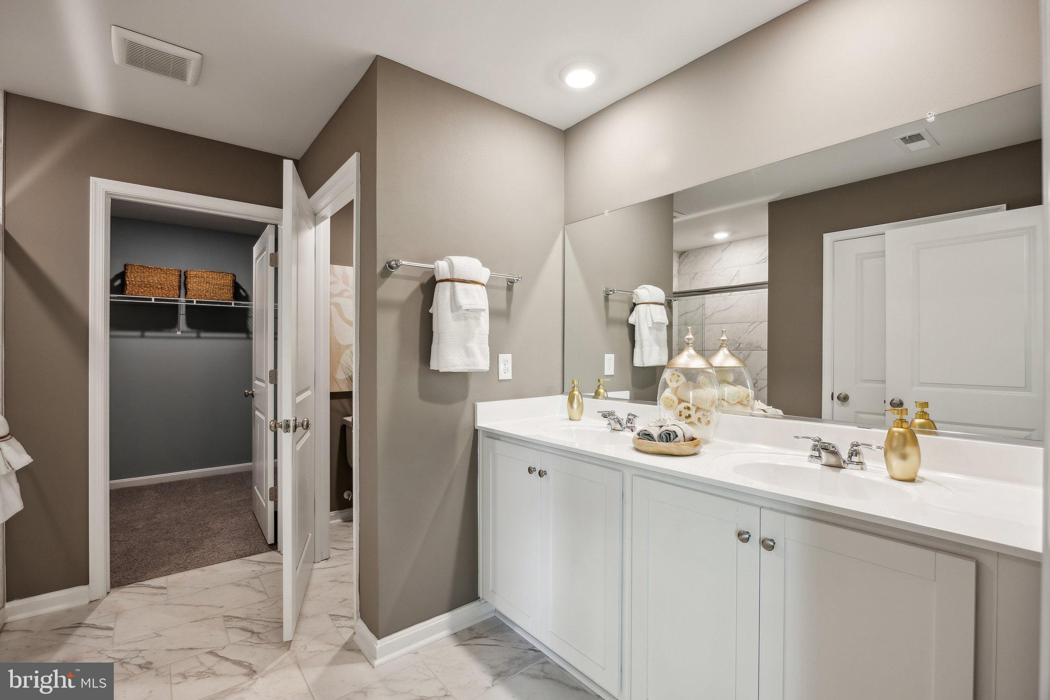 LADYSMITH VILLAGE - Residential