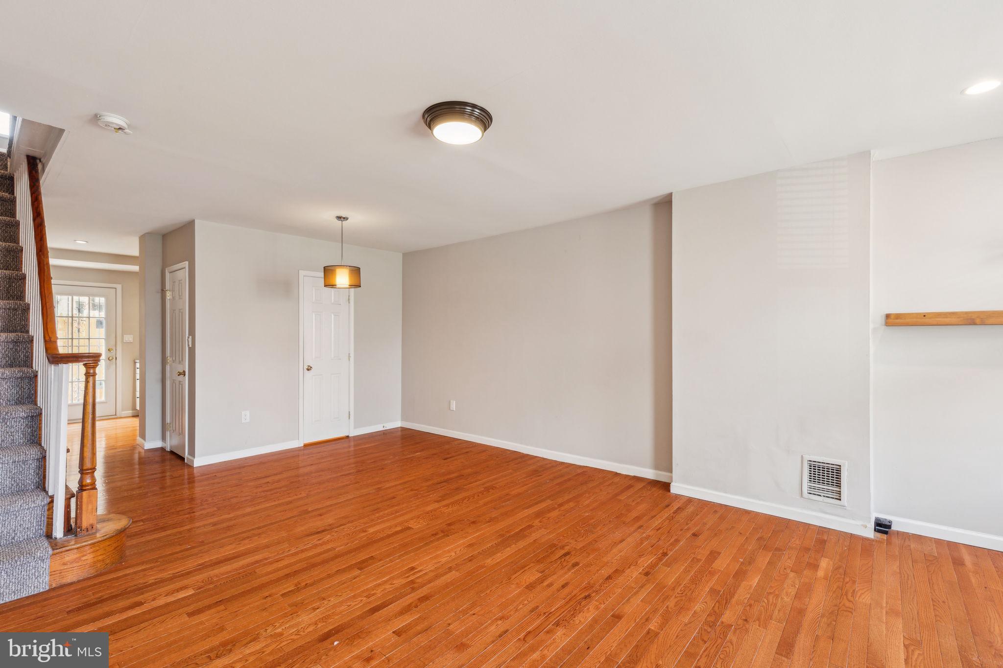 POINT BREEZE - Residential