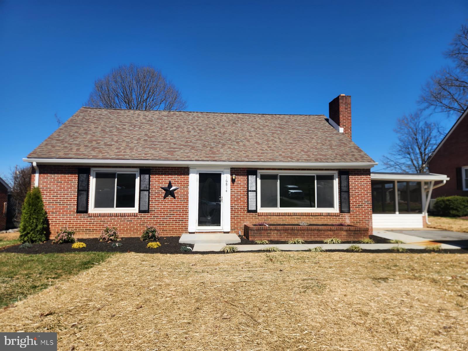 TAMMANY MANOR - Residential