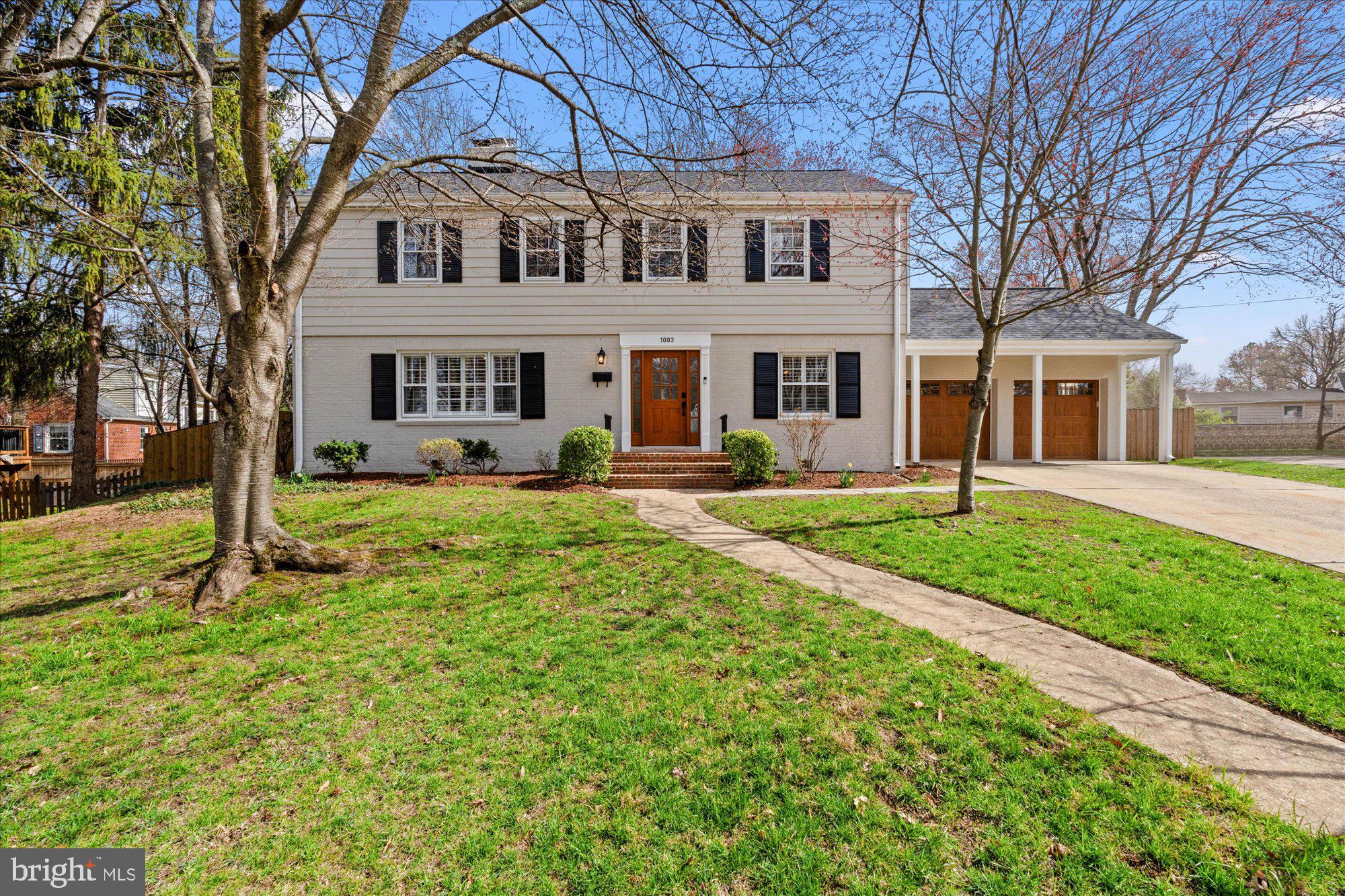 WAYNEWOOD - Residential
