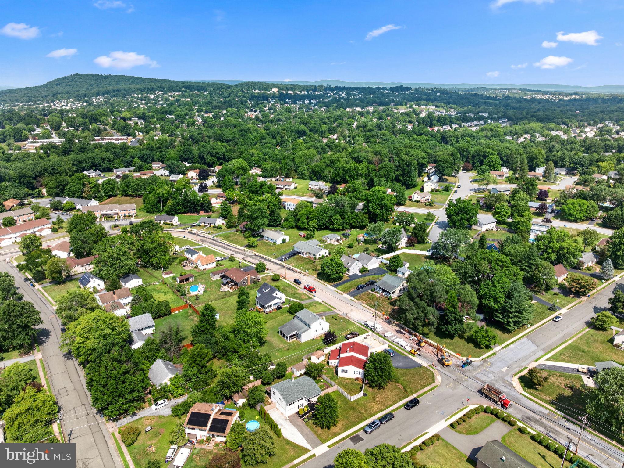 AMITY GARDENS - Residential